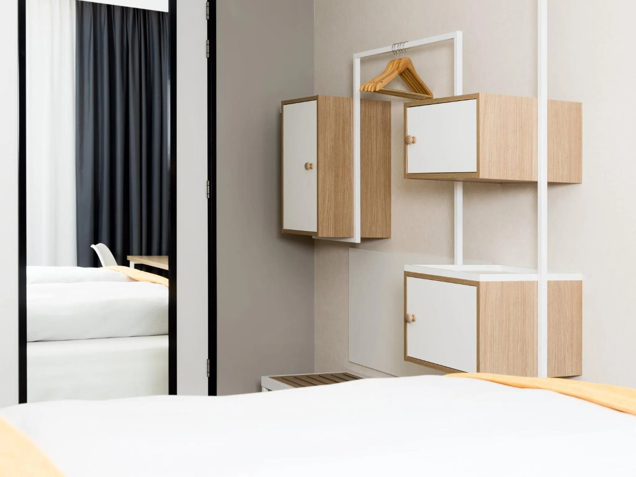 Bedroom, Bed in Holiday Inn - the niu, Dairy Haarlem