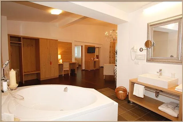 Photo of the whole room in Relax- & Wanderhotel Poppengut