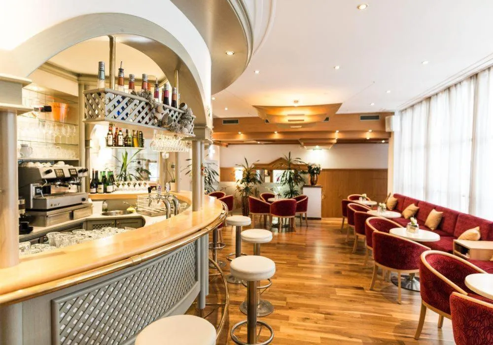 Restaurant/places to eat in Relax- & Wanderhotel Poppengut