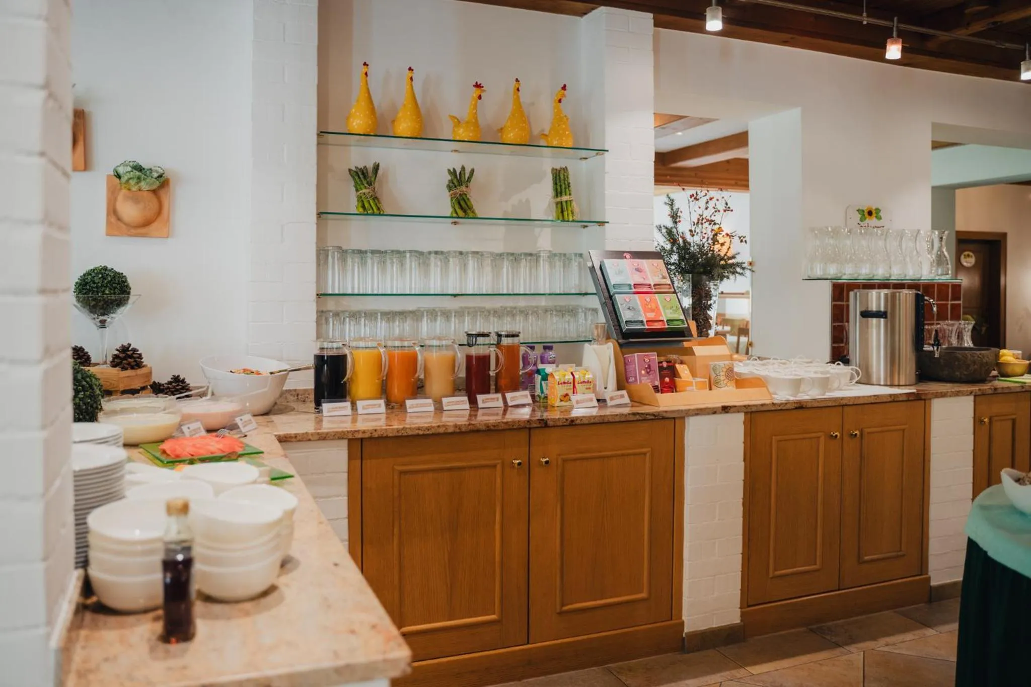 Restaurant/places to eat in Relax- & Wanderhotel Poppengut