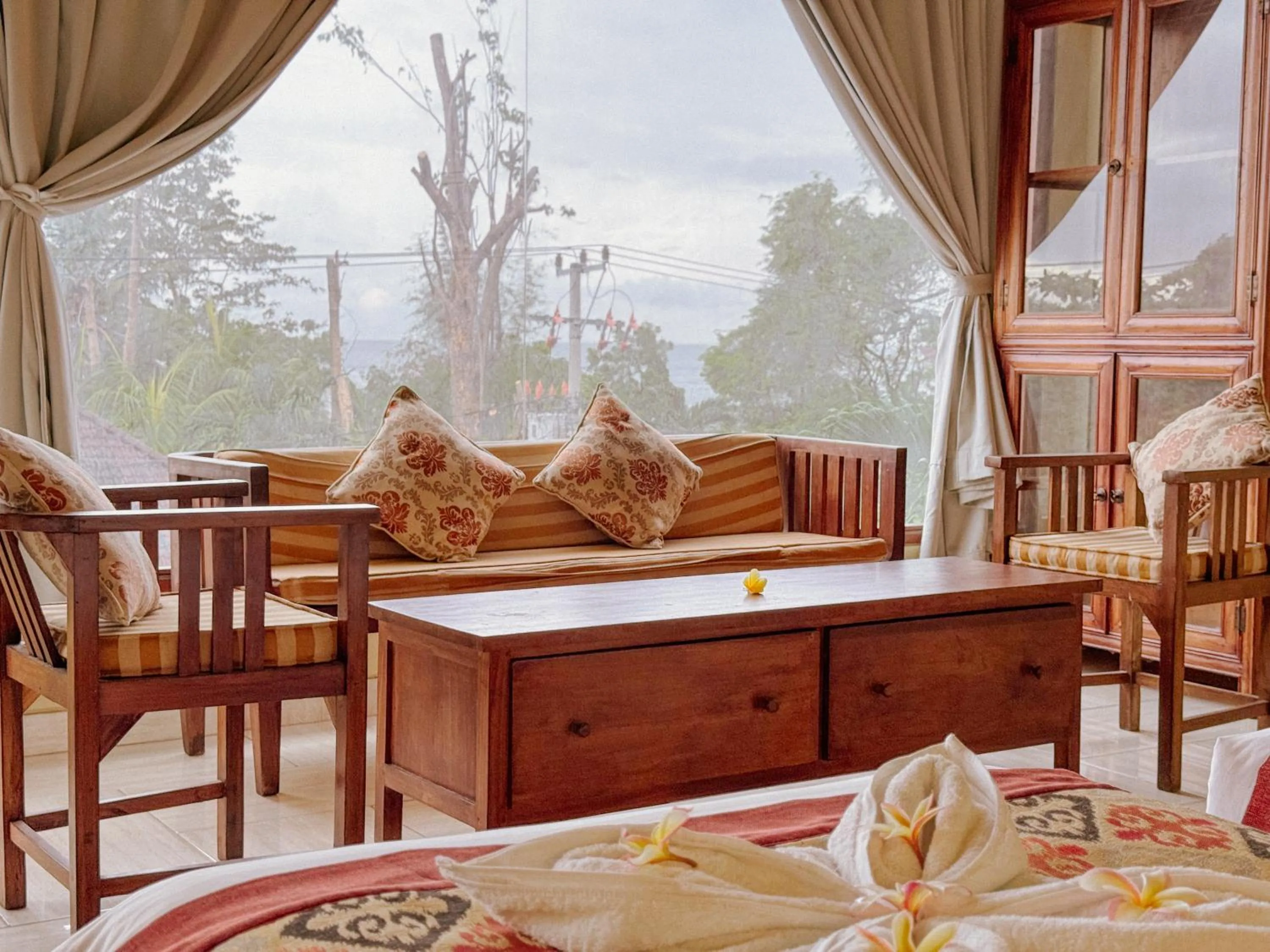 Living room in Amed Cafe & Hotel Kebun Wayan