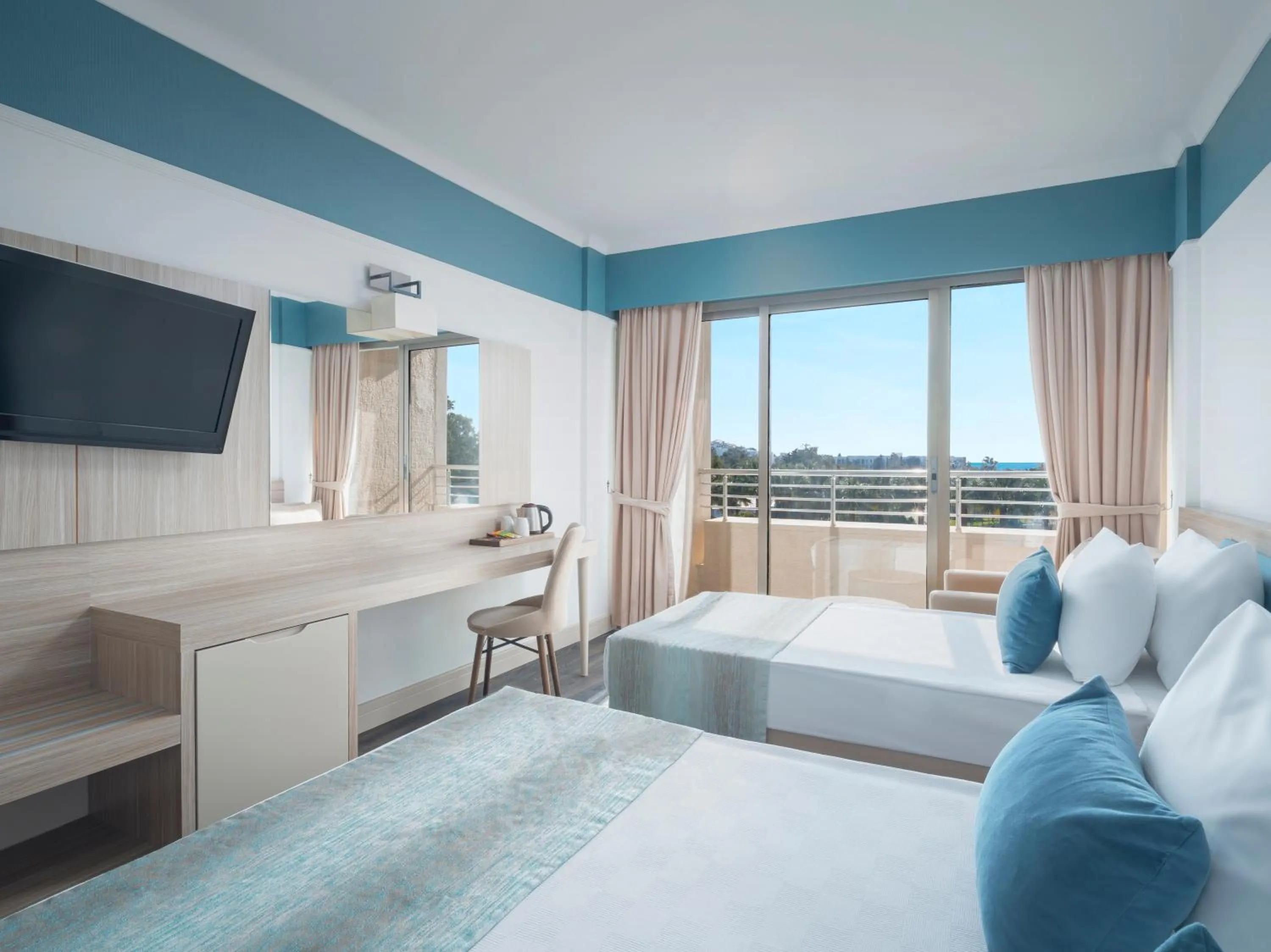 Photo of the whole room in Asteria Collection Side