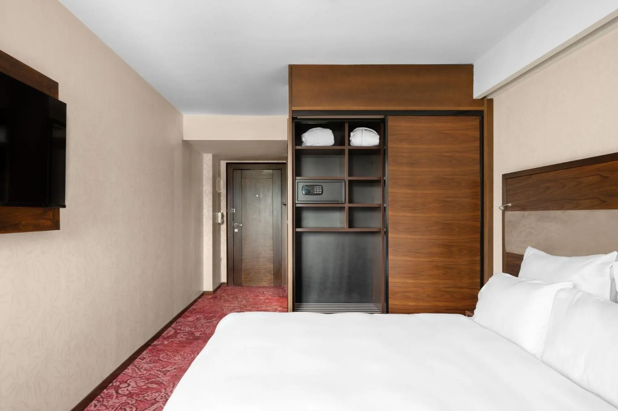 Bed in Movenpick hotel Sarajevo