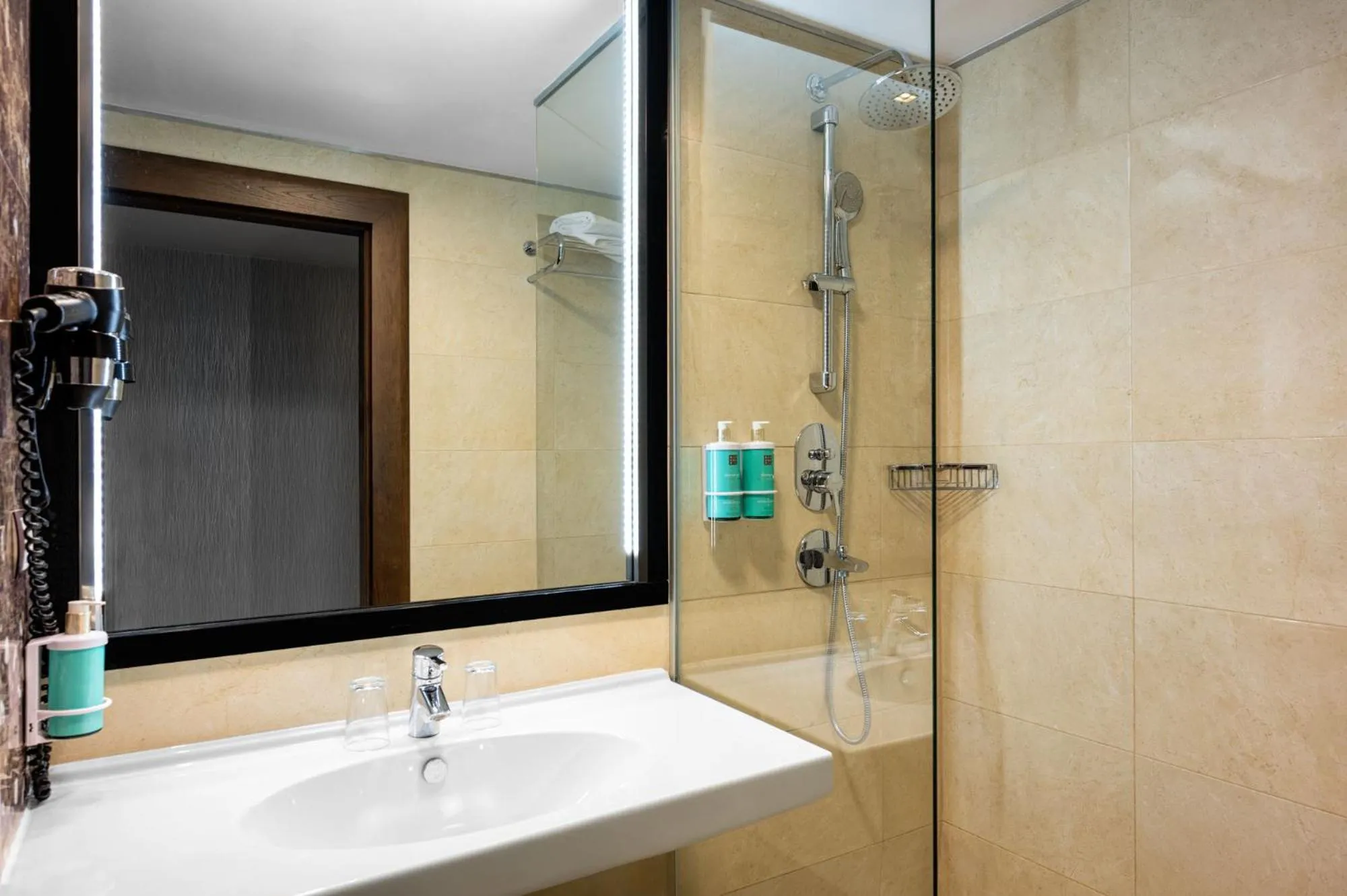 Shower in Movenpick hotel Sarajevo