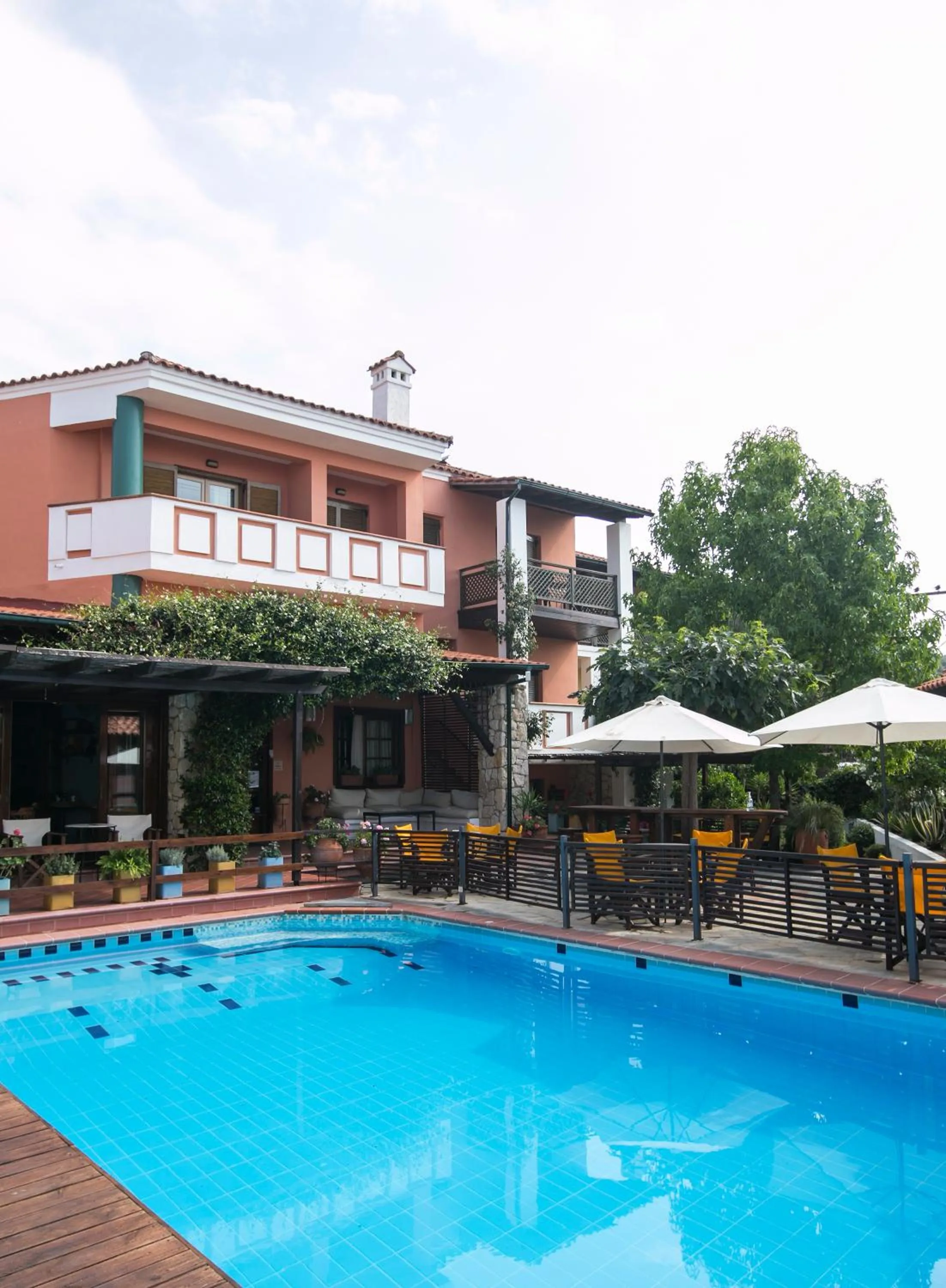 Swimming pool in Ammon Garden Hotel