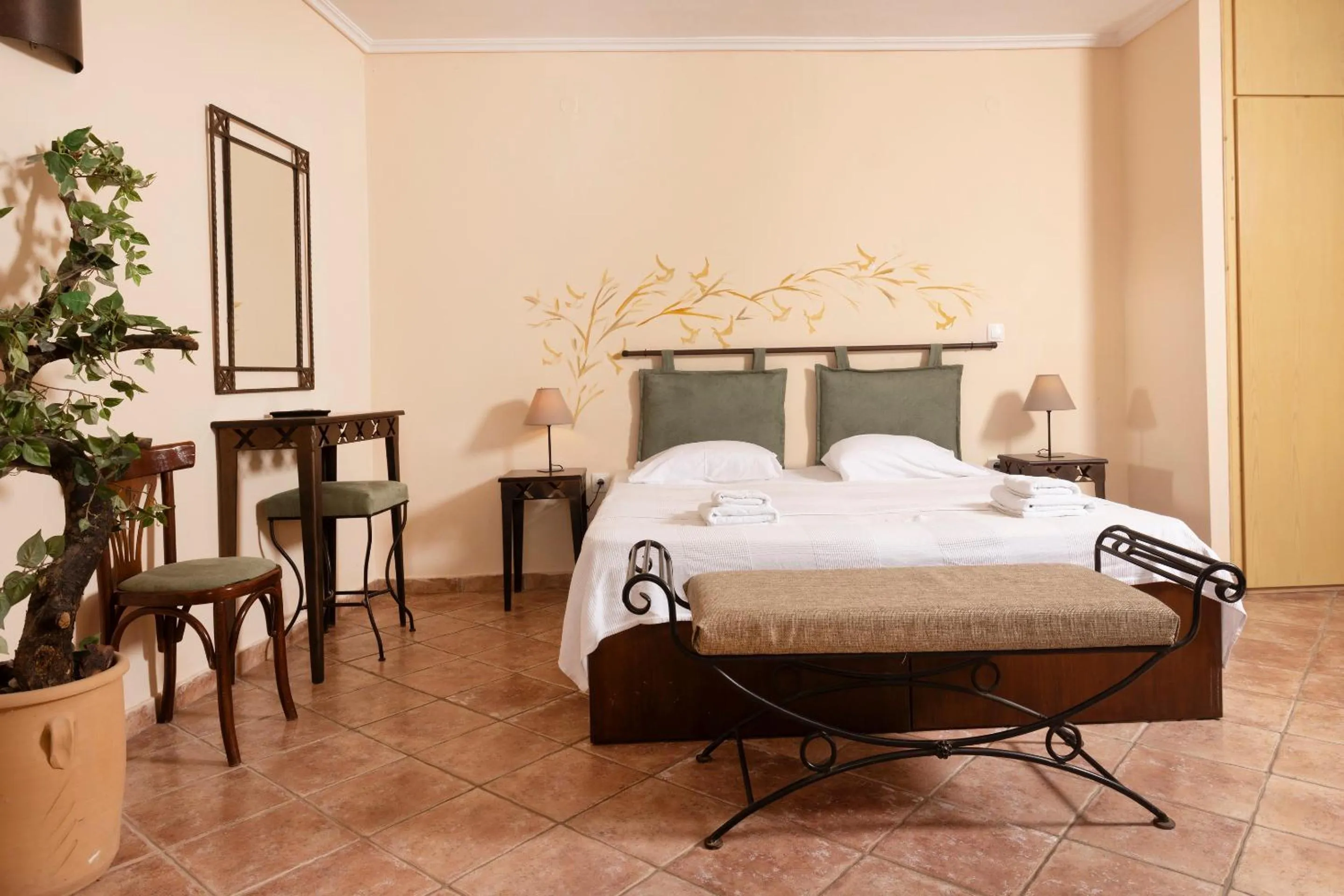 Bed in Ammon Garden Hotel