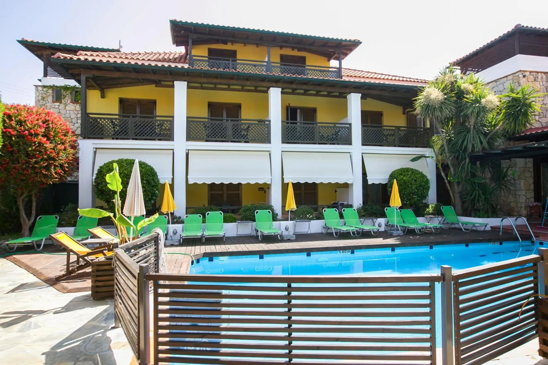 Swimming pool in Ammon Garden Hotel