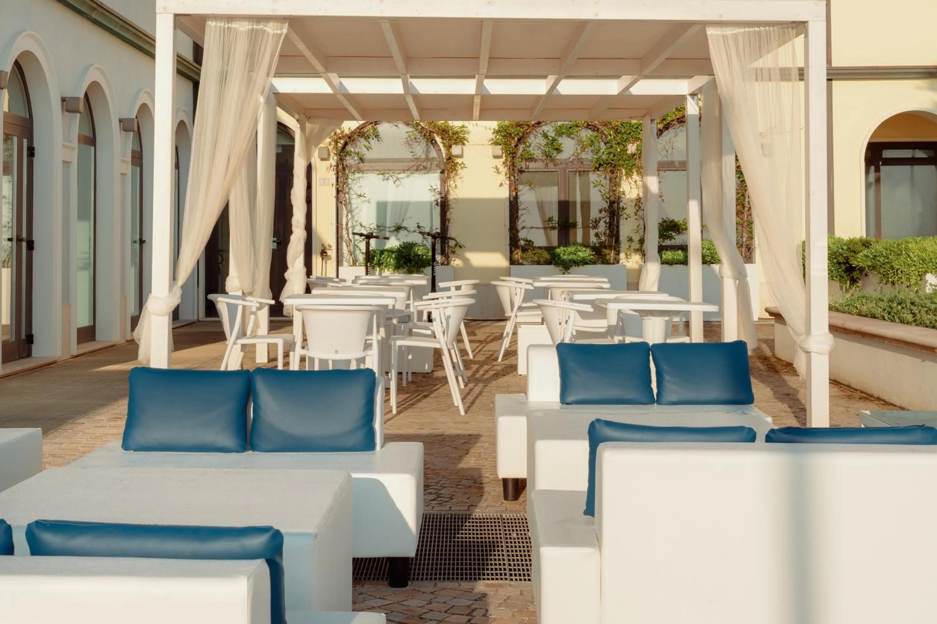 Property building in Life Hotel Seaview & Spa