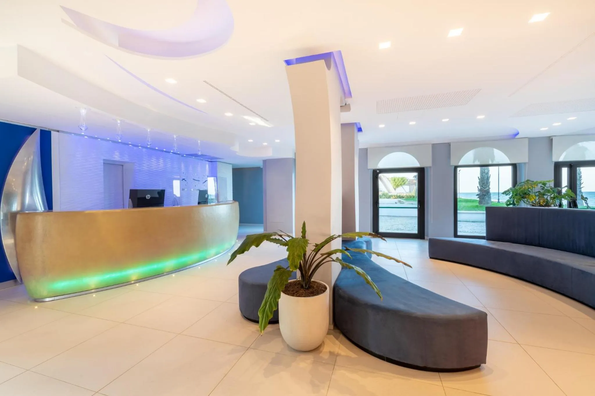 Lobby or reception in Life Hotel Seaview & Spa