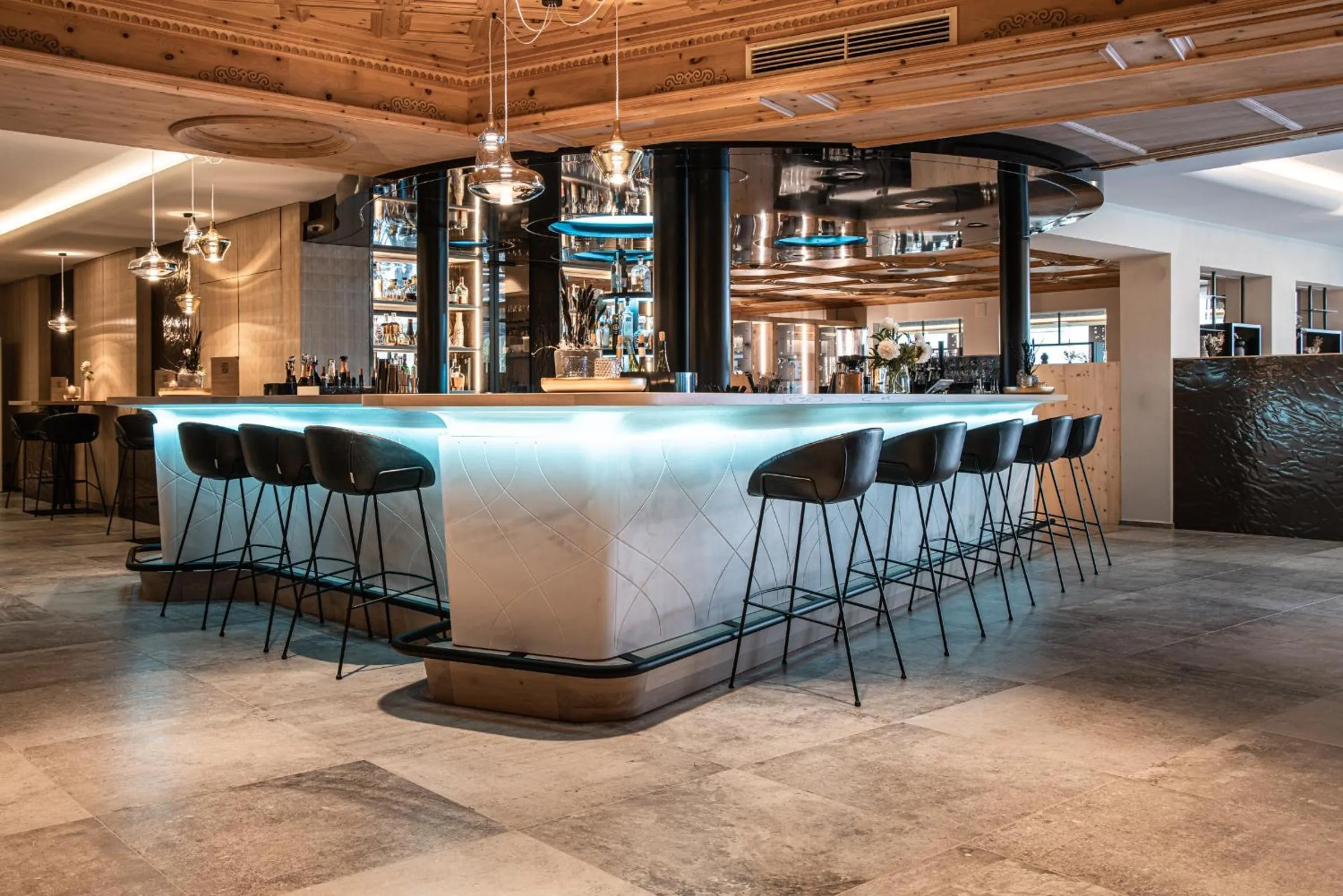 Lounge or bar in DAS GERSTL Alpine Retreat