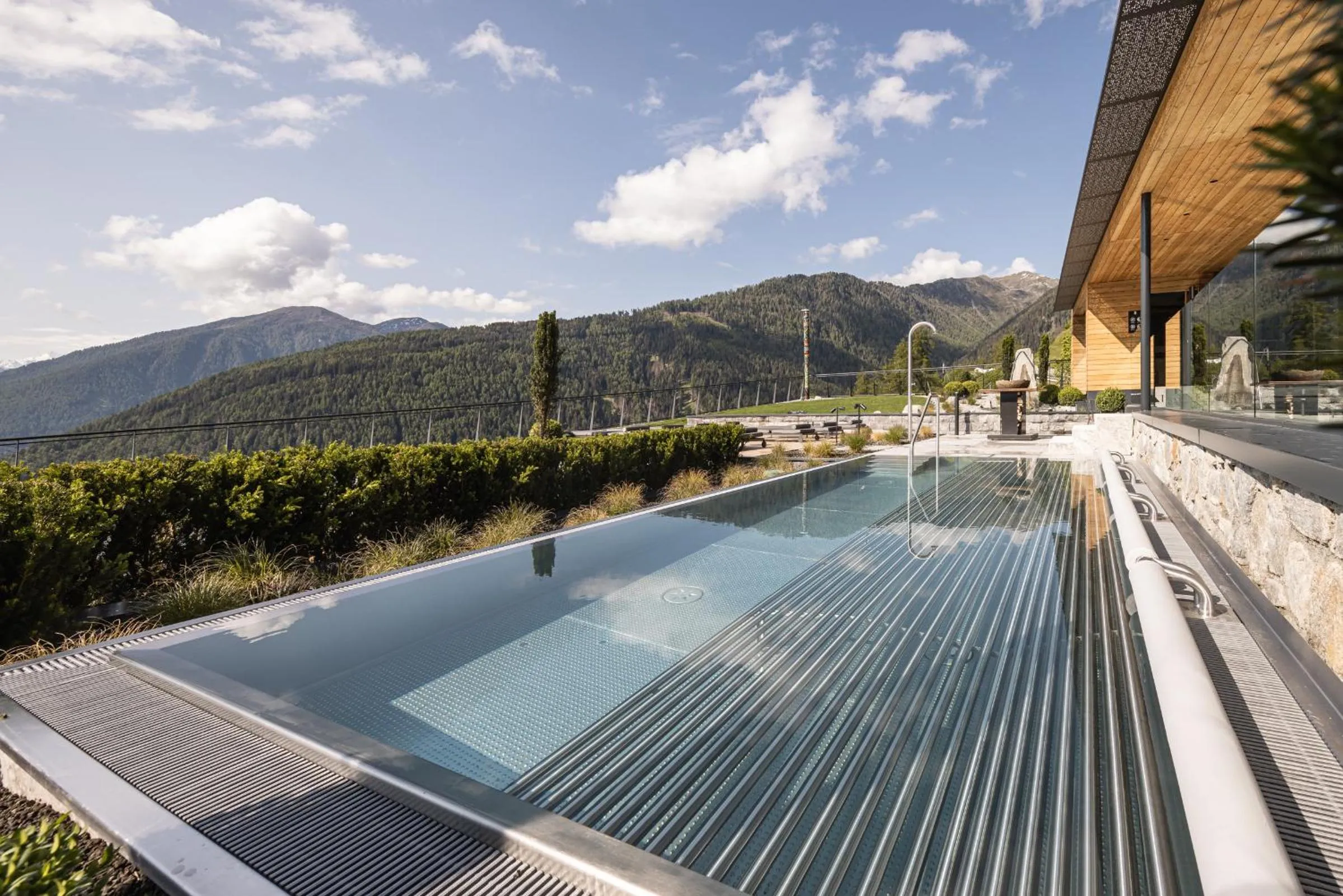 Hot Tub in DAS GERSTL Alpine Retreat