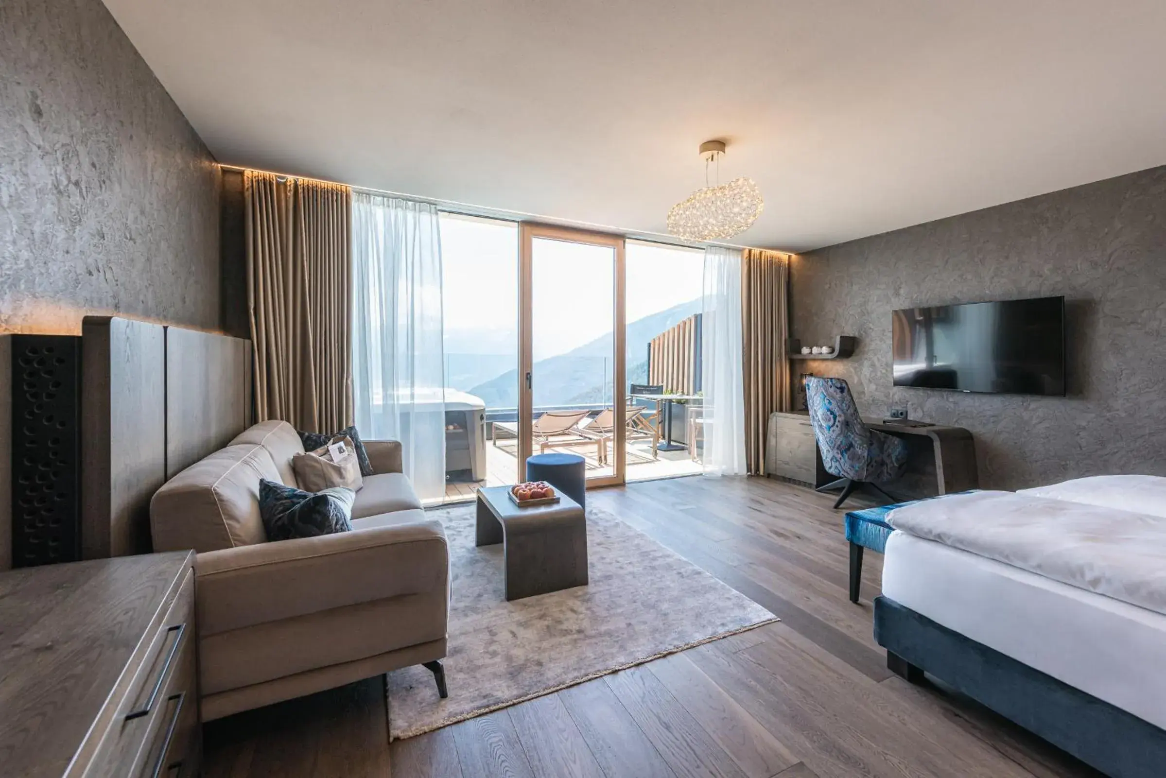 Deluxe Suite with Spa Bath in DAS GERSTL Alpine Retreat Deluxe Suite with Spa Bath in DAS GERSTL Alpine Retreat