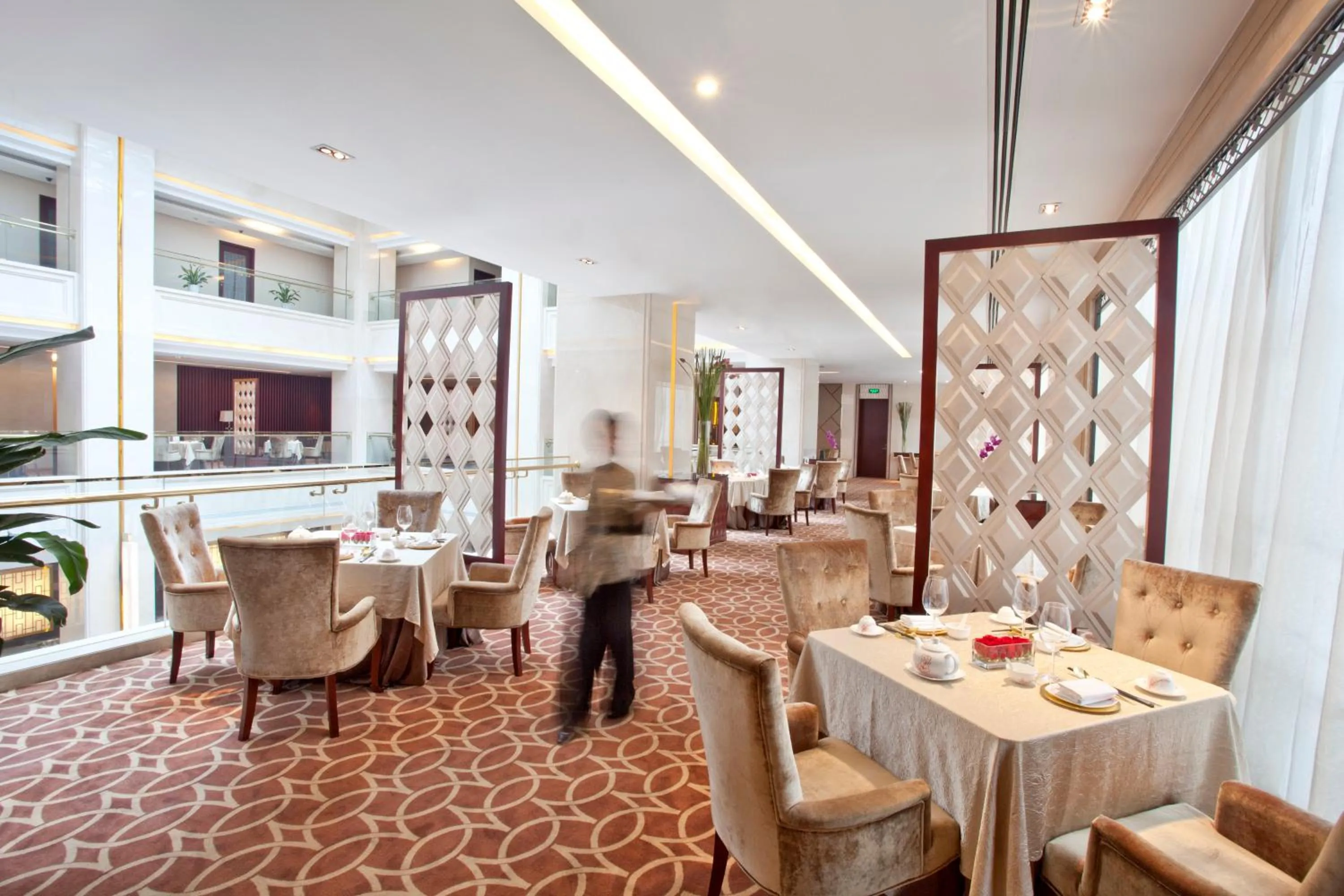 Restaurant/places to eat in Regal Plaza Hotel & Residence