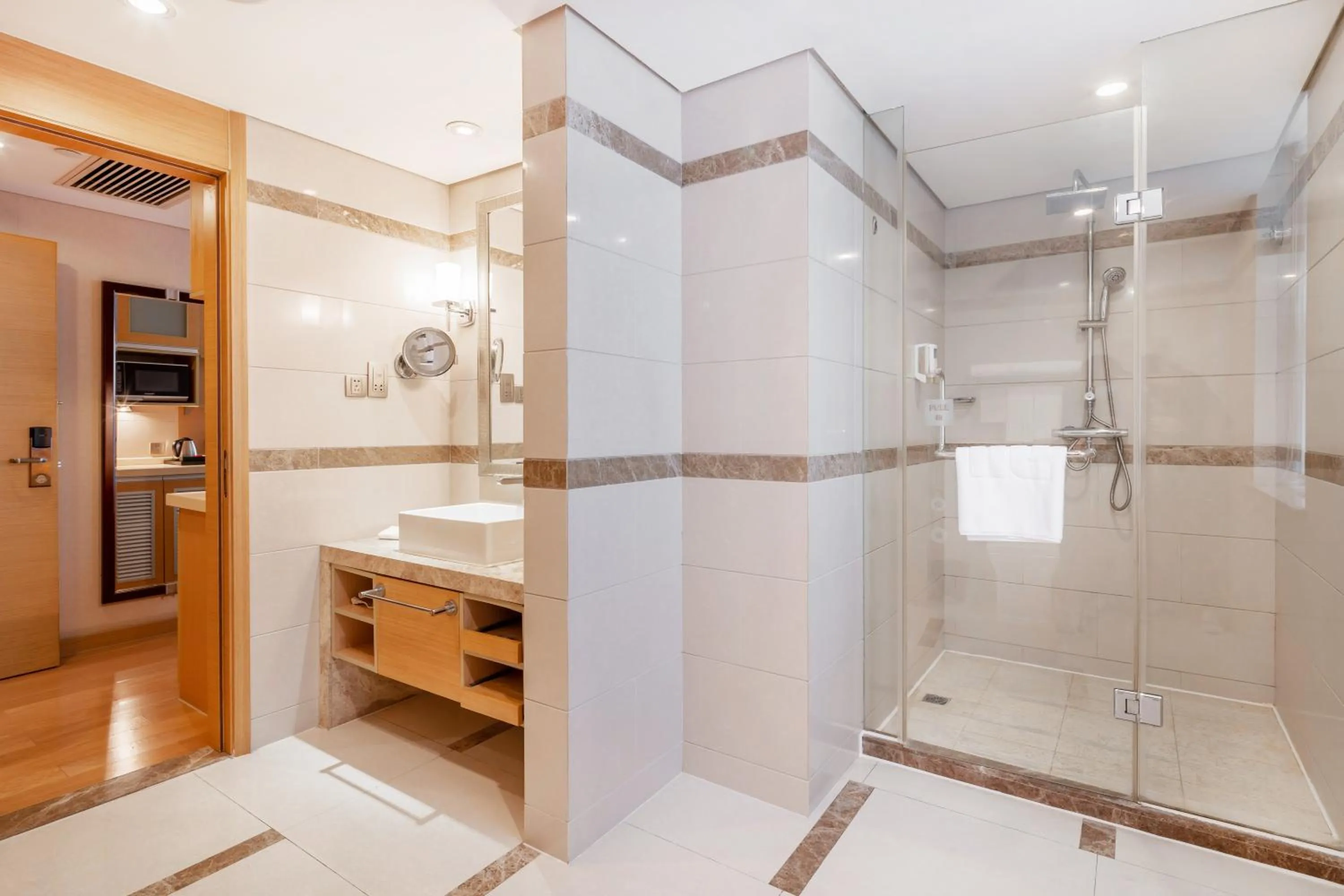 Bathroom in Regal Plaza Hotel & Residence