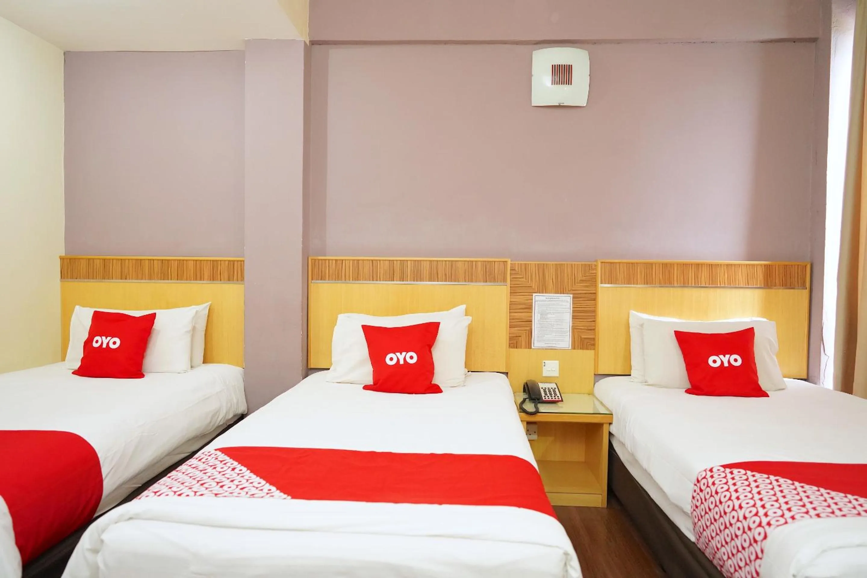 Bedroom, Bed in Houz Inn