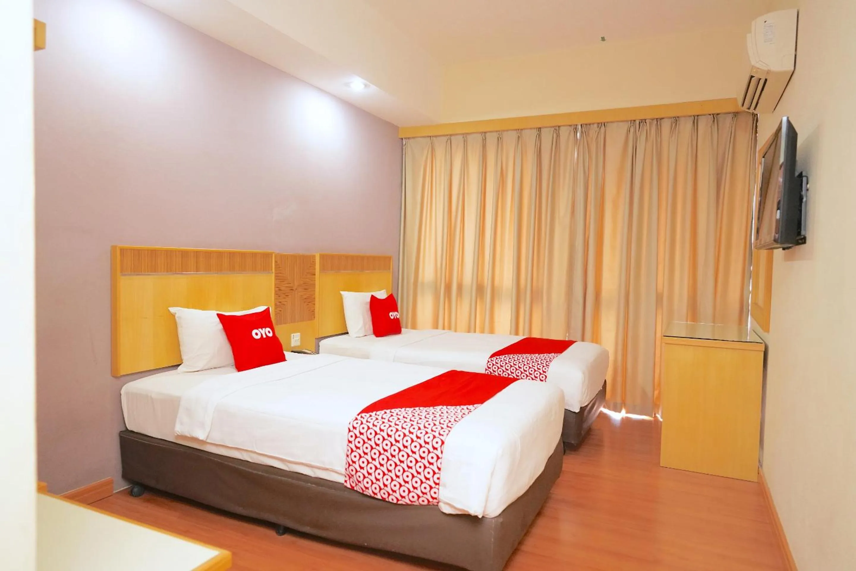 Bedroom, Bed in Houz Inn