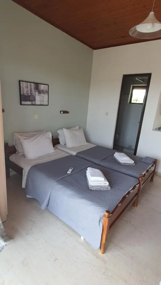 Bed in Palmyra Studios