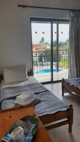 Bed in Palmyra Studios