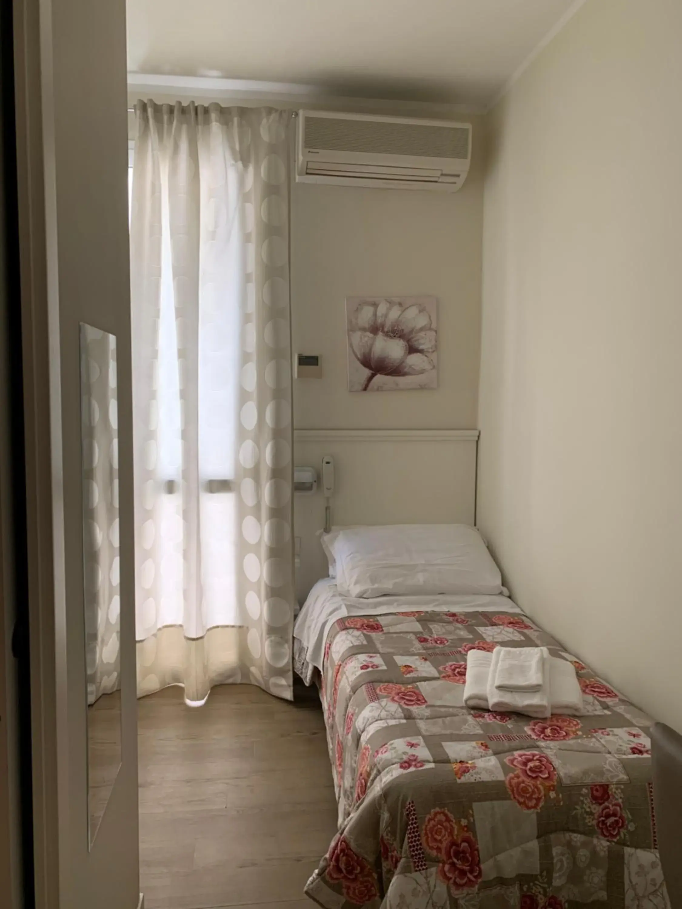 Single Room in Hotel Villa Edda Single Room in Hotel Villa Edda