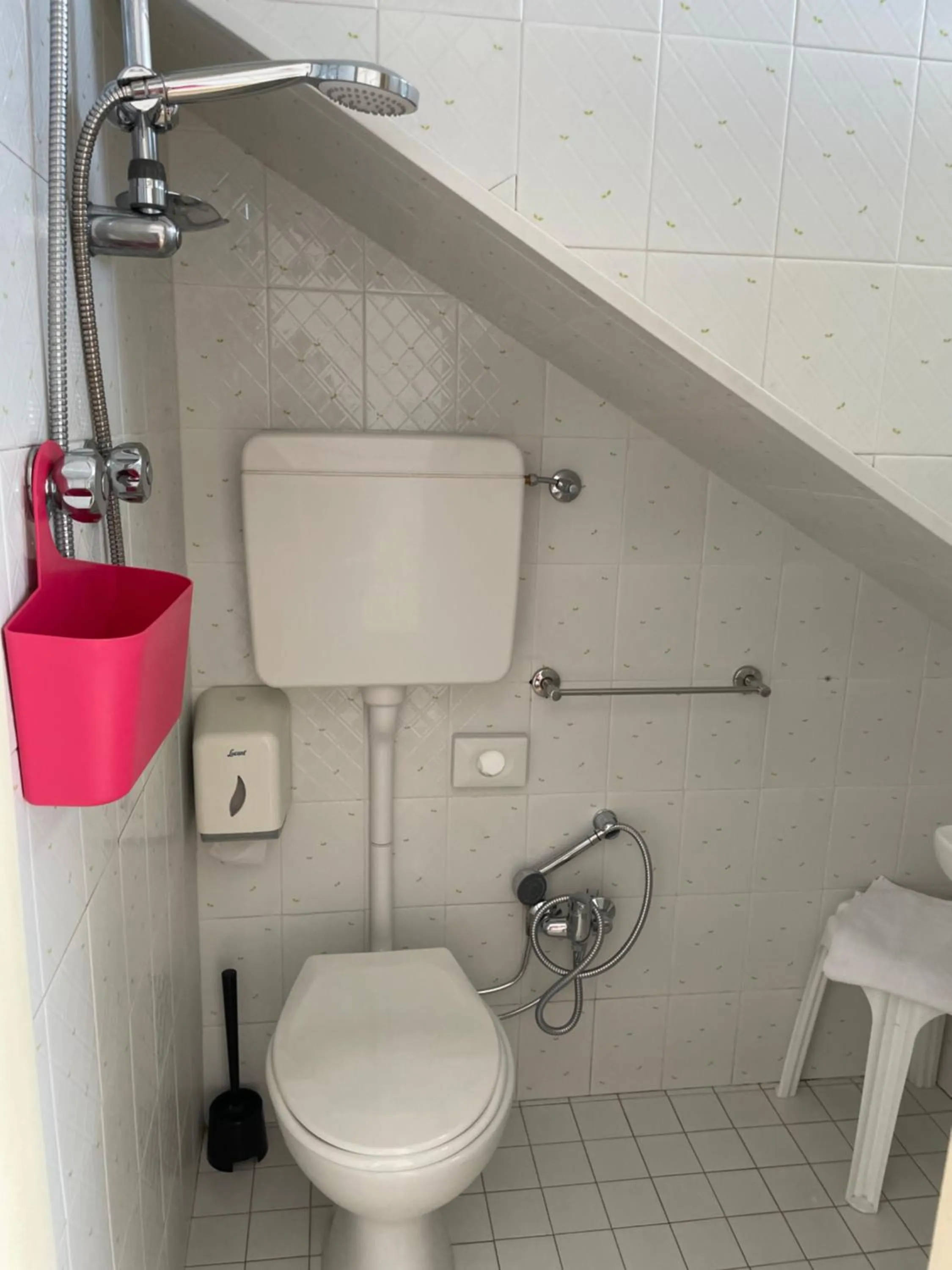 Shower in Hotel Barbiani