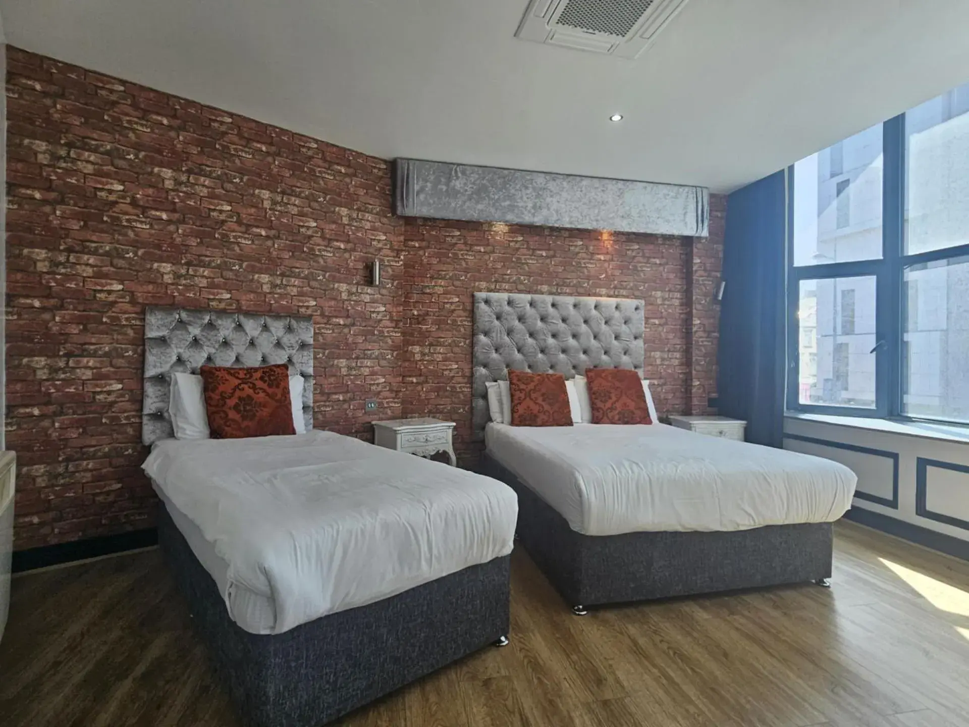 Classic Triple Room in Print Works Hotel Classic Triple Room in Print Works Hotel