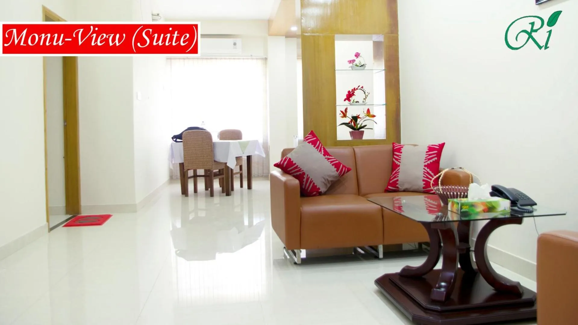 Seating area in Restinn Hotel