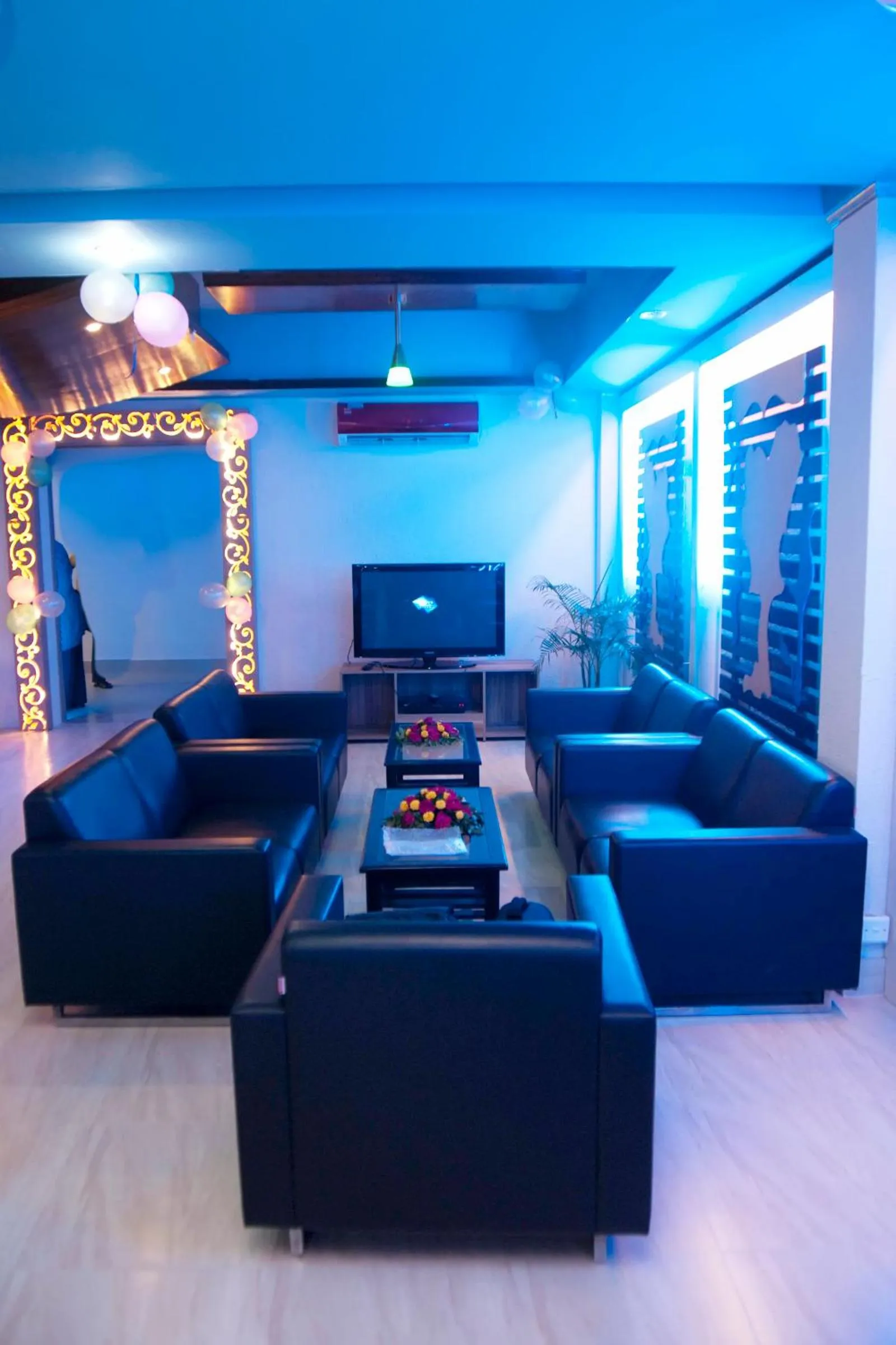 Seating area in Restinn Hotel