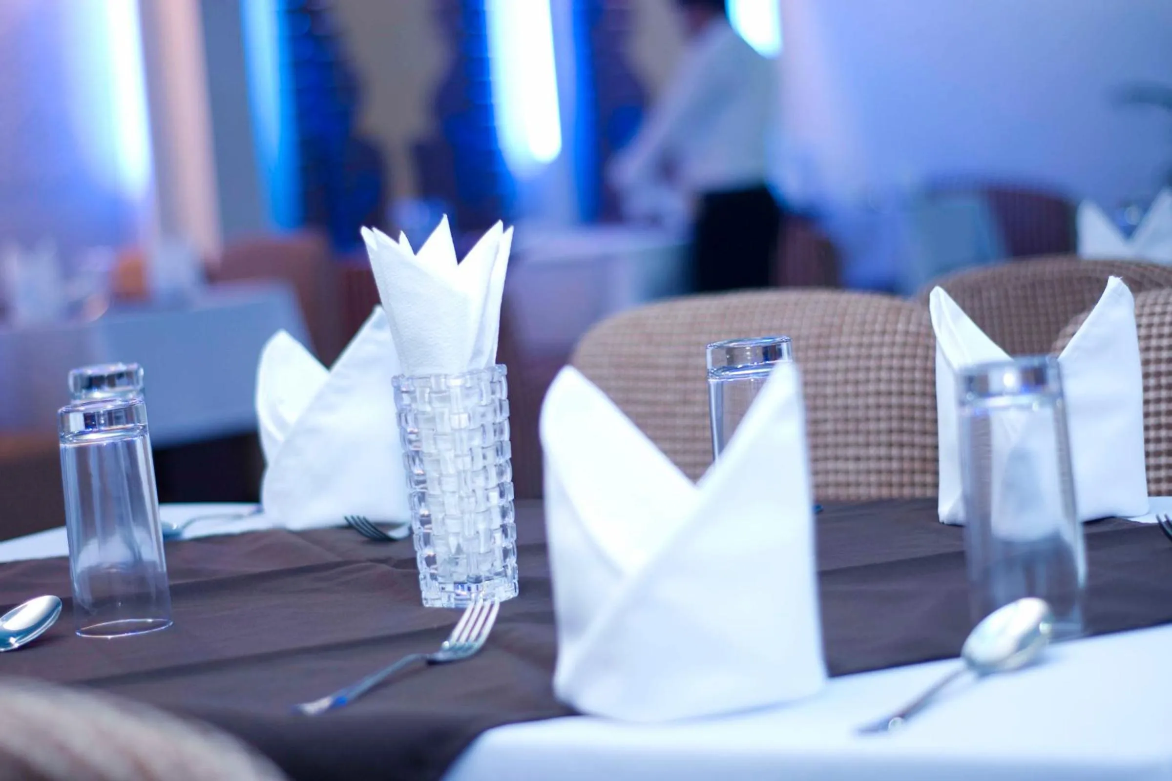 Restaurant/places to eat in Restinn Hotel