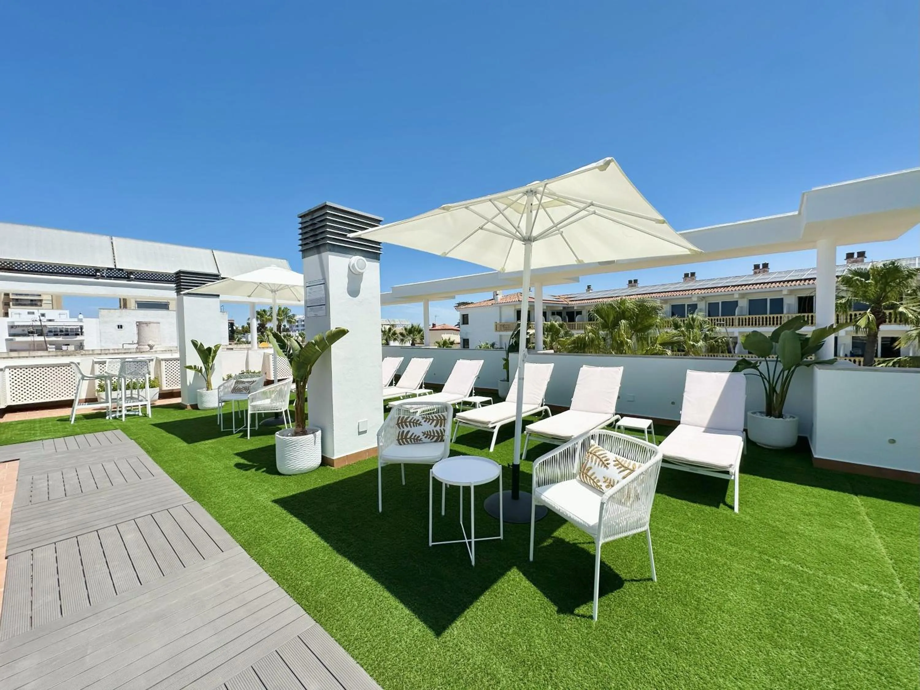 Solarium in Hotel Apartamentos Marina Luz