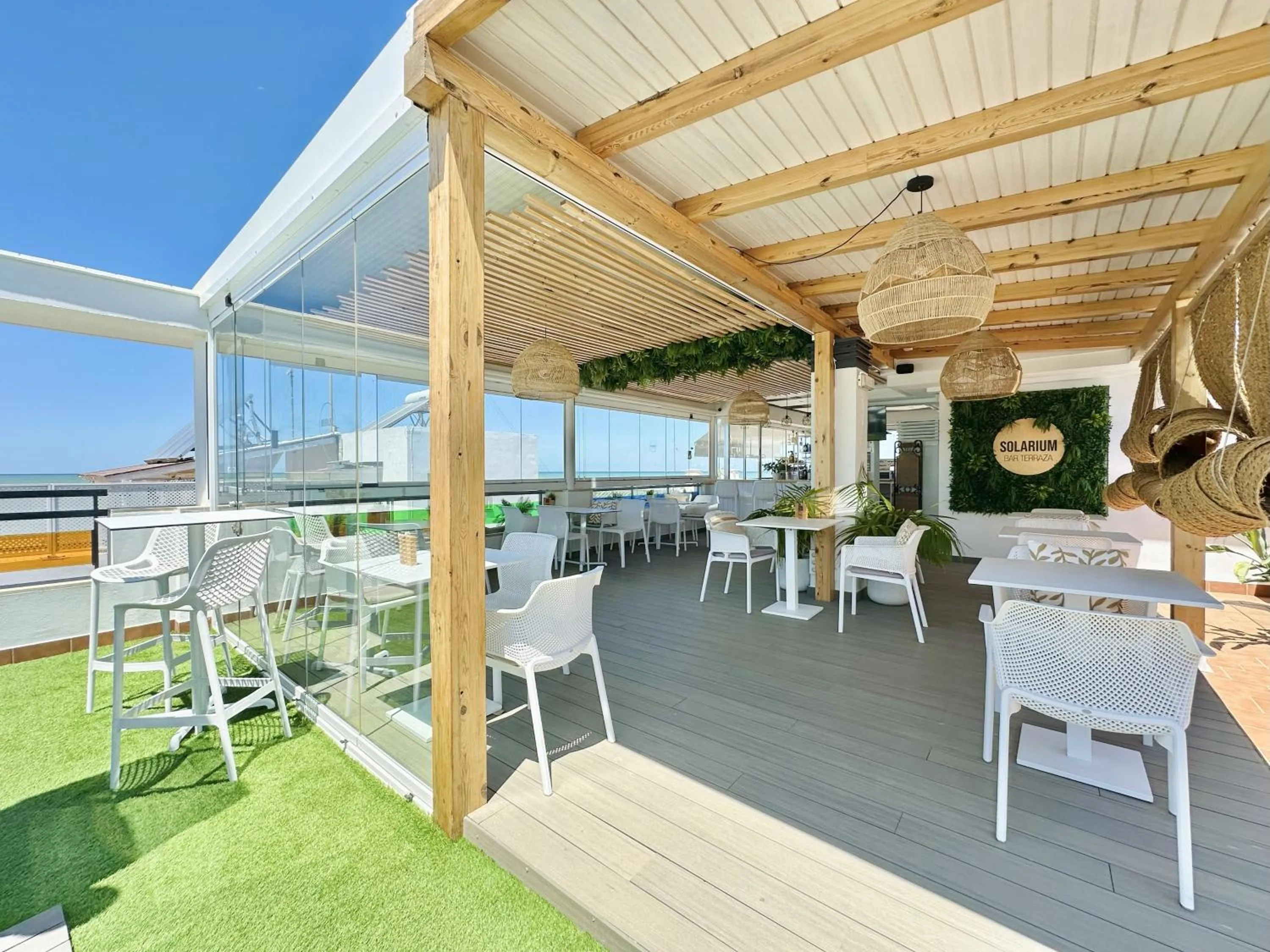 Restaurant/places to eat in Hotel Apartamentos Marina Luz