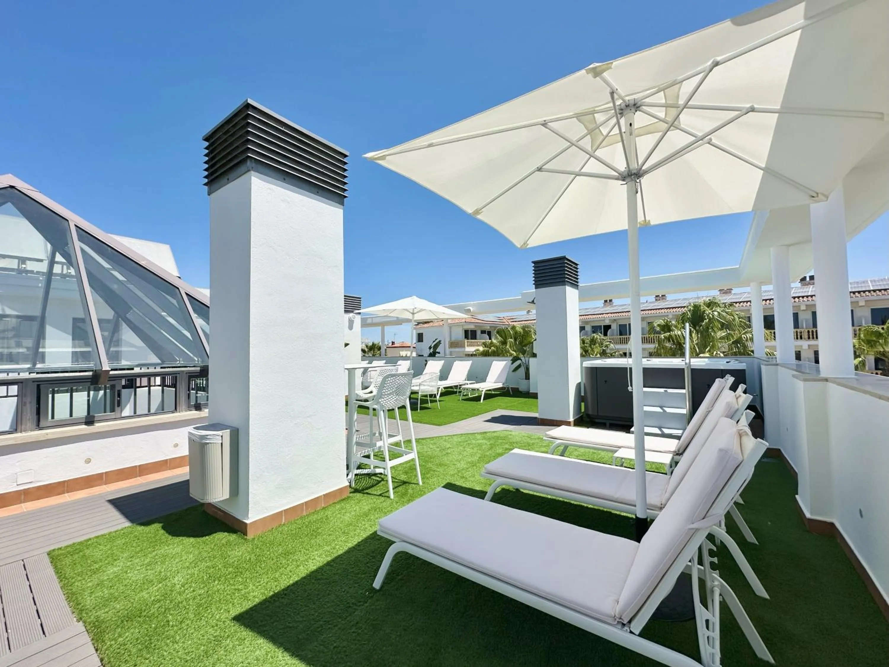 Solarium in Hotel Apartamentos Marina Luz
