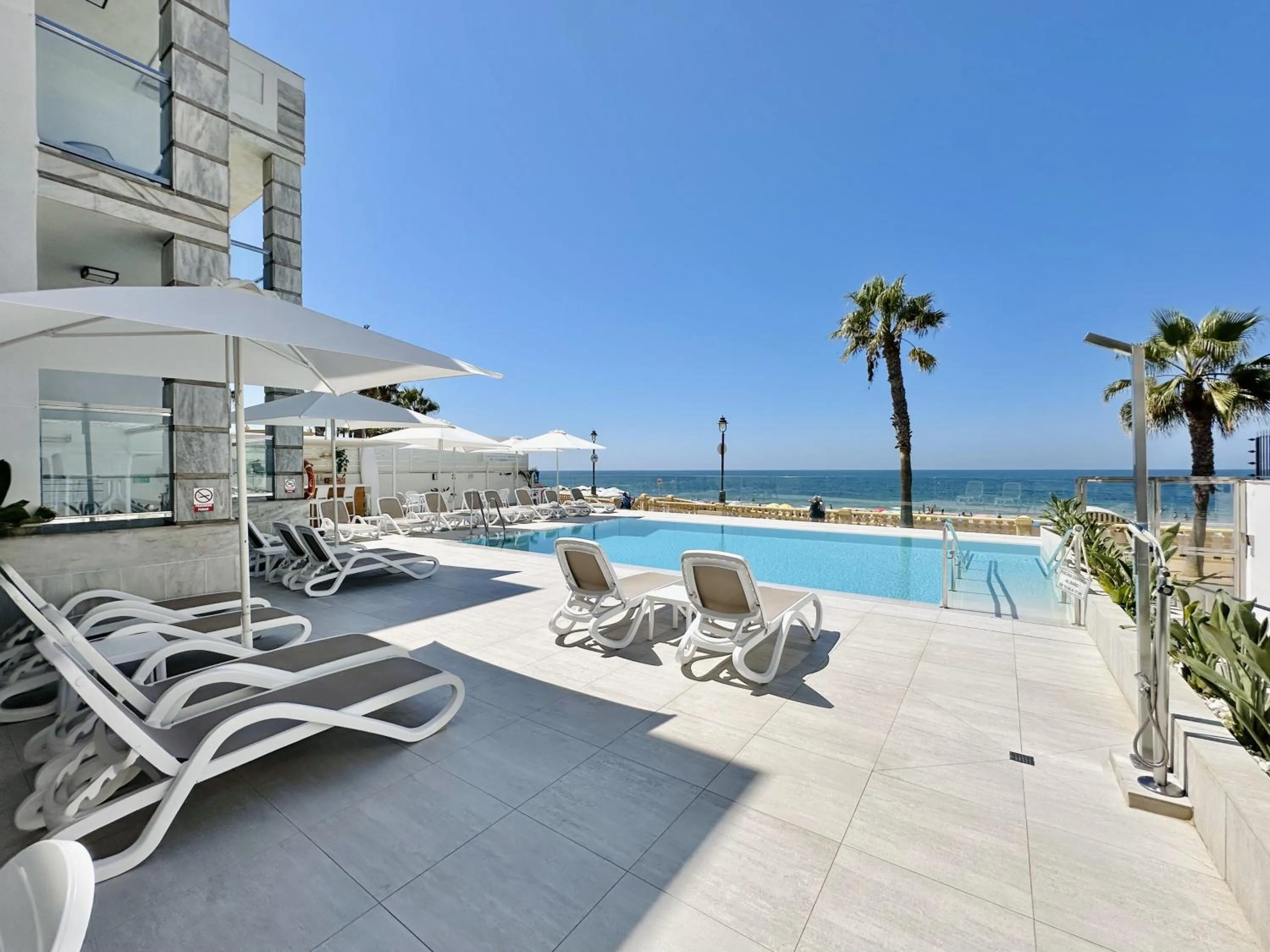 Property building in Hotel Apartamentos Marina Luz