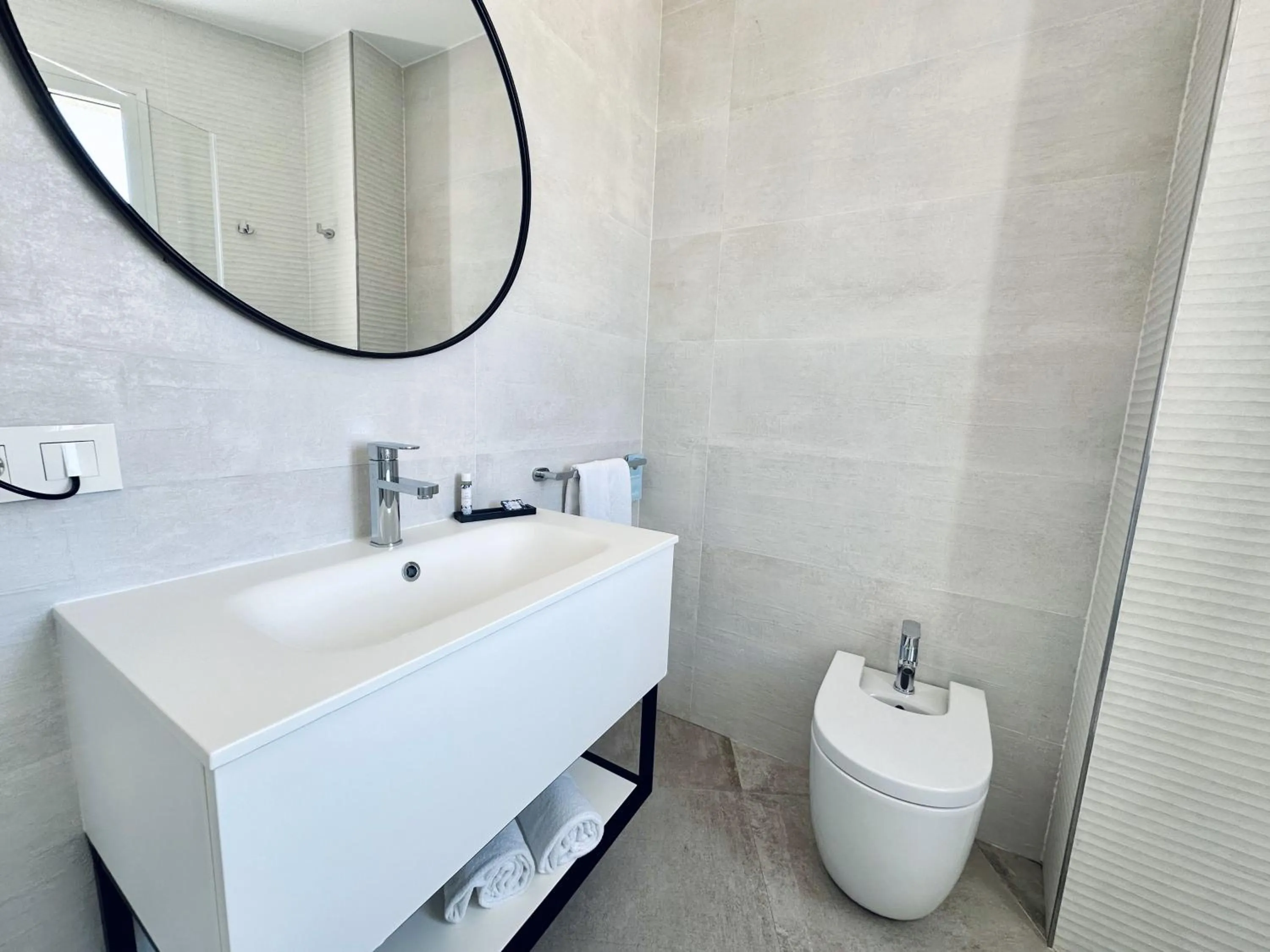 Bathroom in Hotel Apartamentos Marina Luz