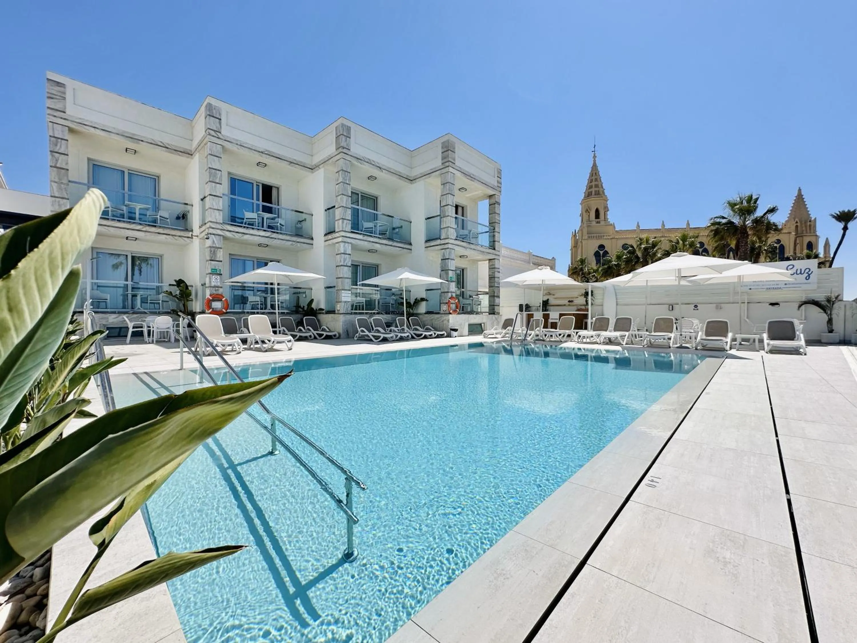 Property building in Hotel Apartamentos Marina Luz