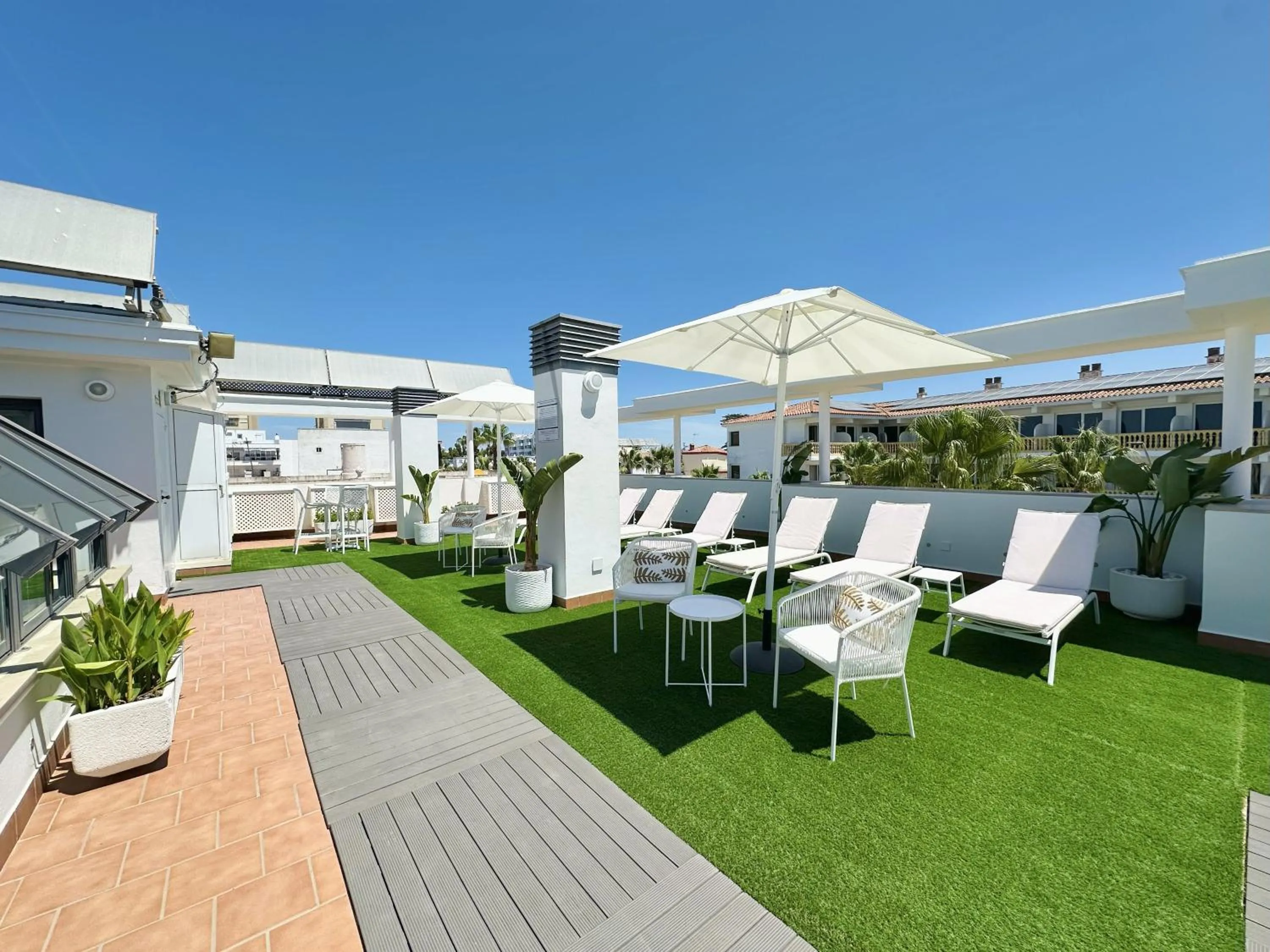 Solarium in Hotel Apartamentos Marina Luz