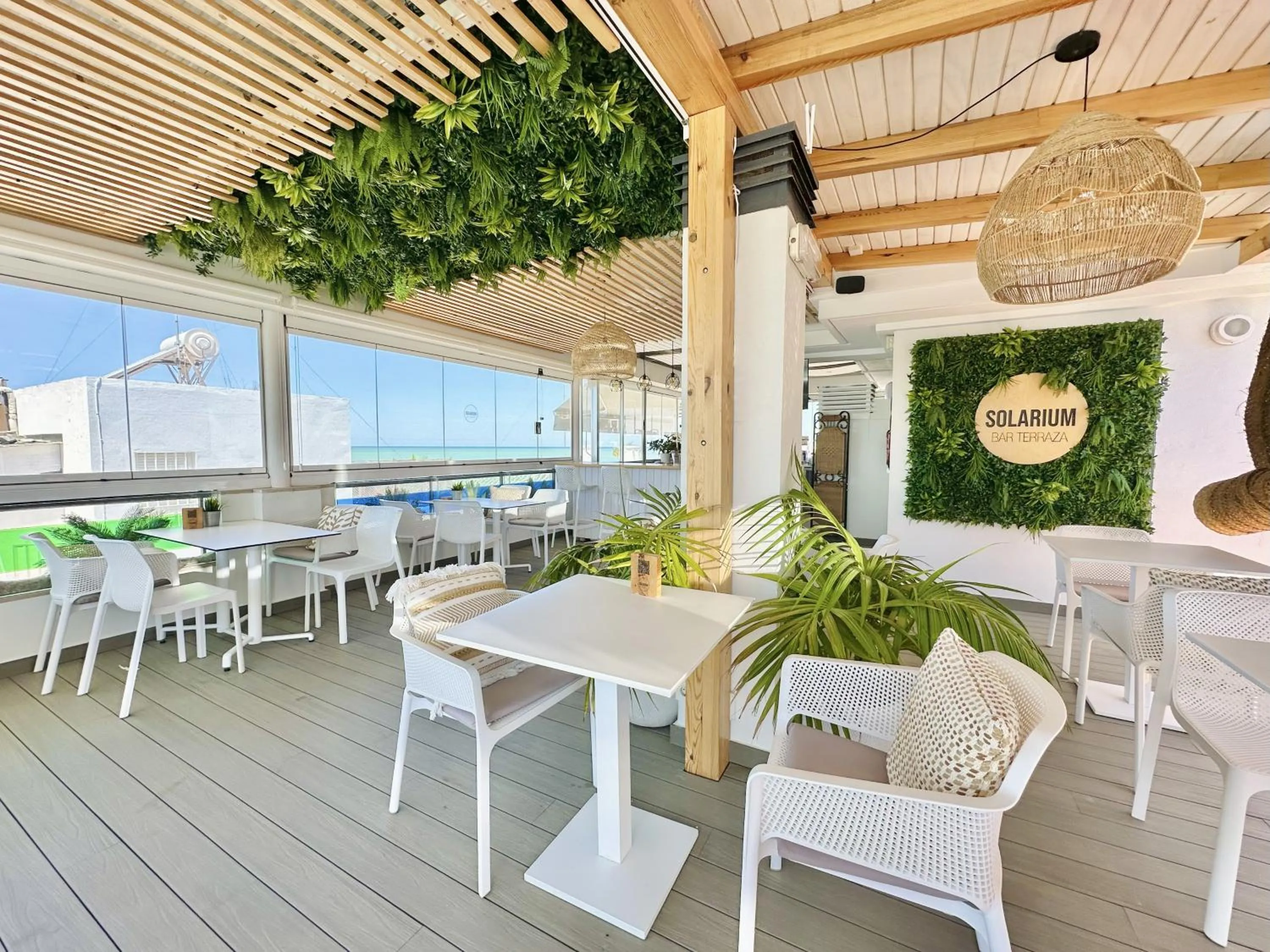 Restaurant/places to eat in Hotel Apartamentos Marina Luz