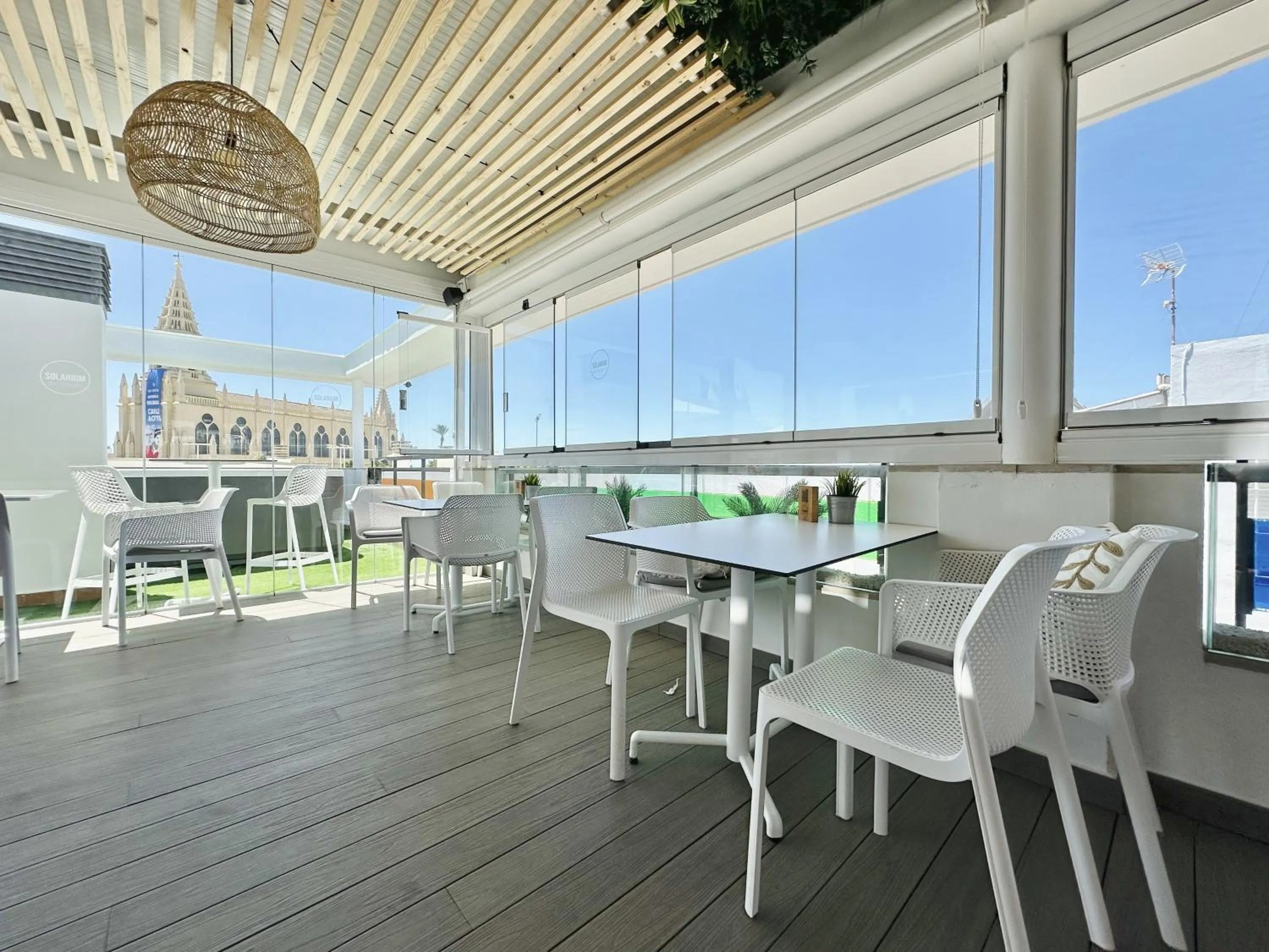 Restaurant/places to eat in Hotel Apartamentos Marina Luz