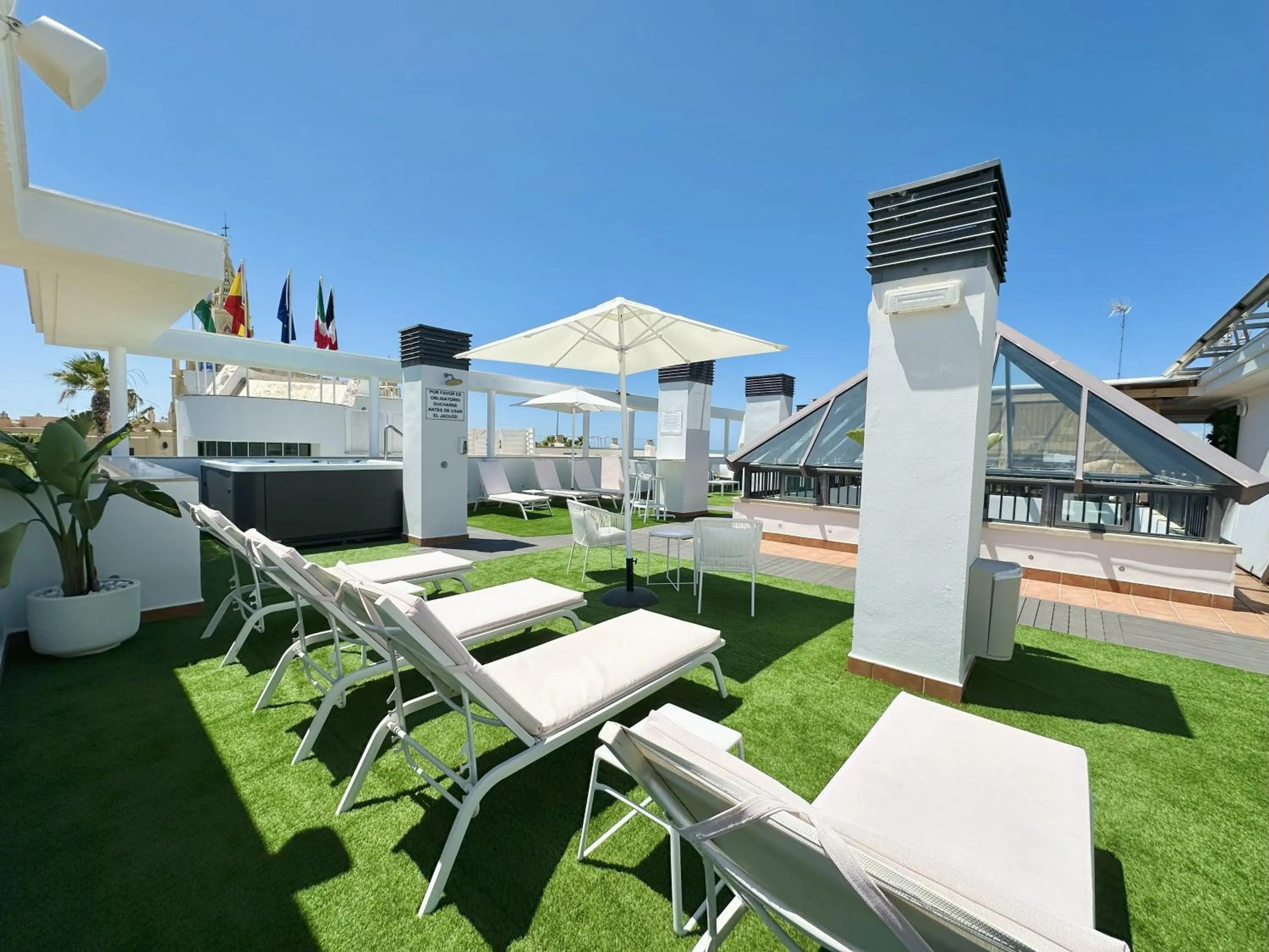 Solarium in Hotel Apartamentos Marina Luz