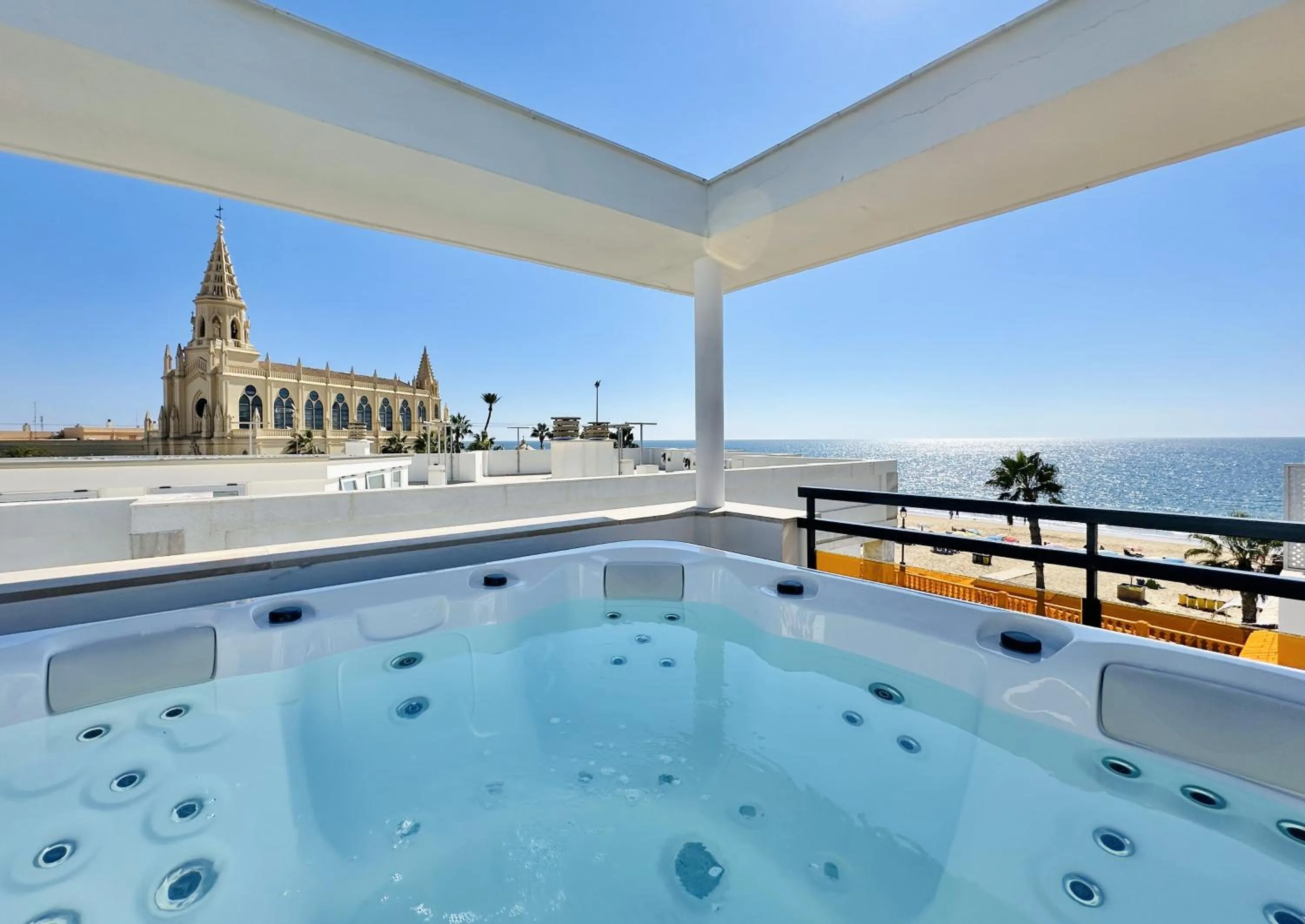 Nearby landmark in Hotel Apartamentos Marina Luz