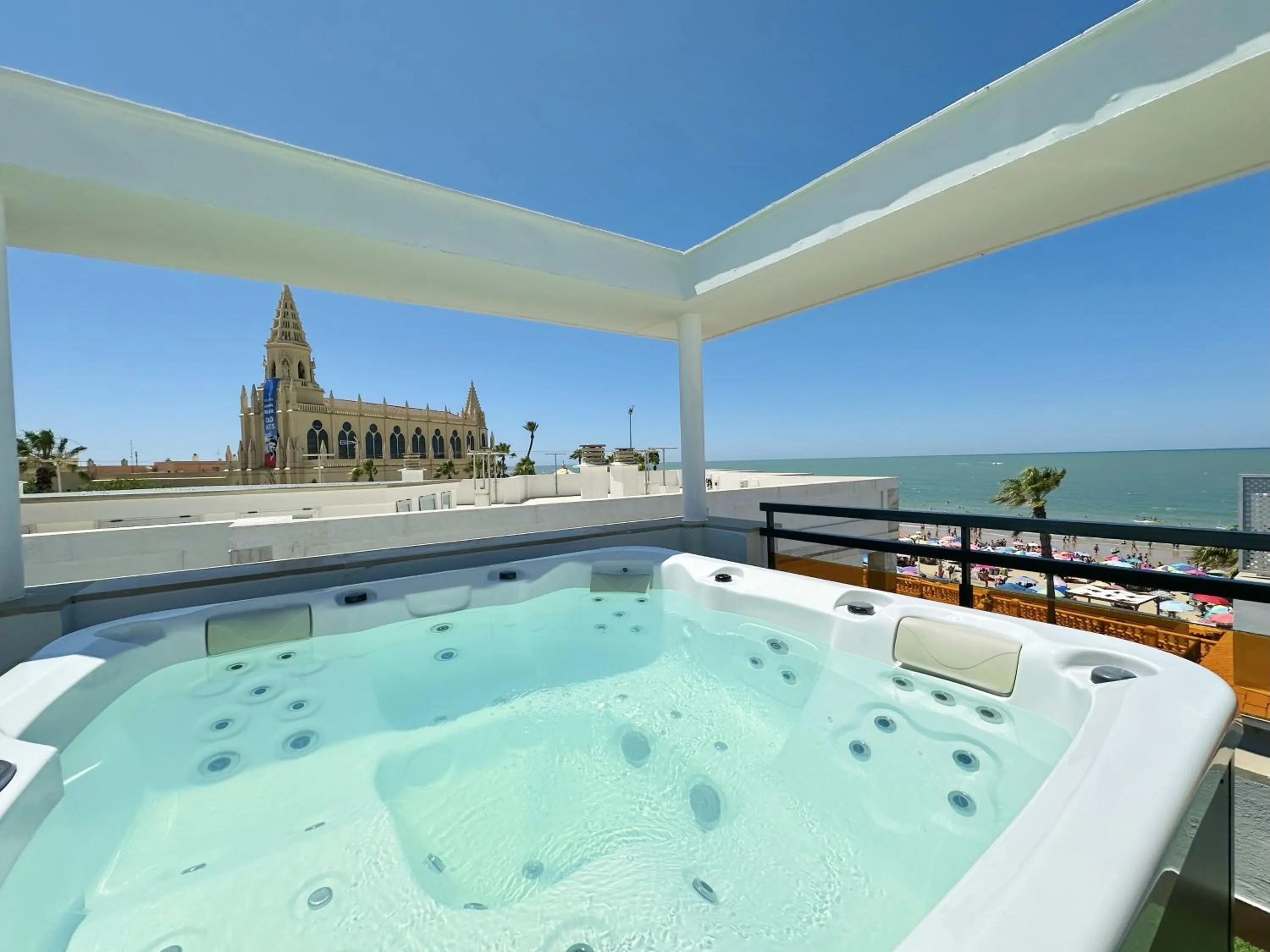 Nearby landmark in Hotel Apartamentos Marina Luz