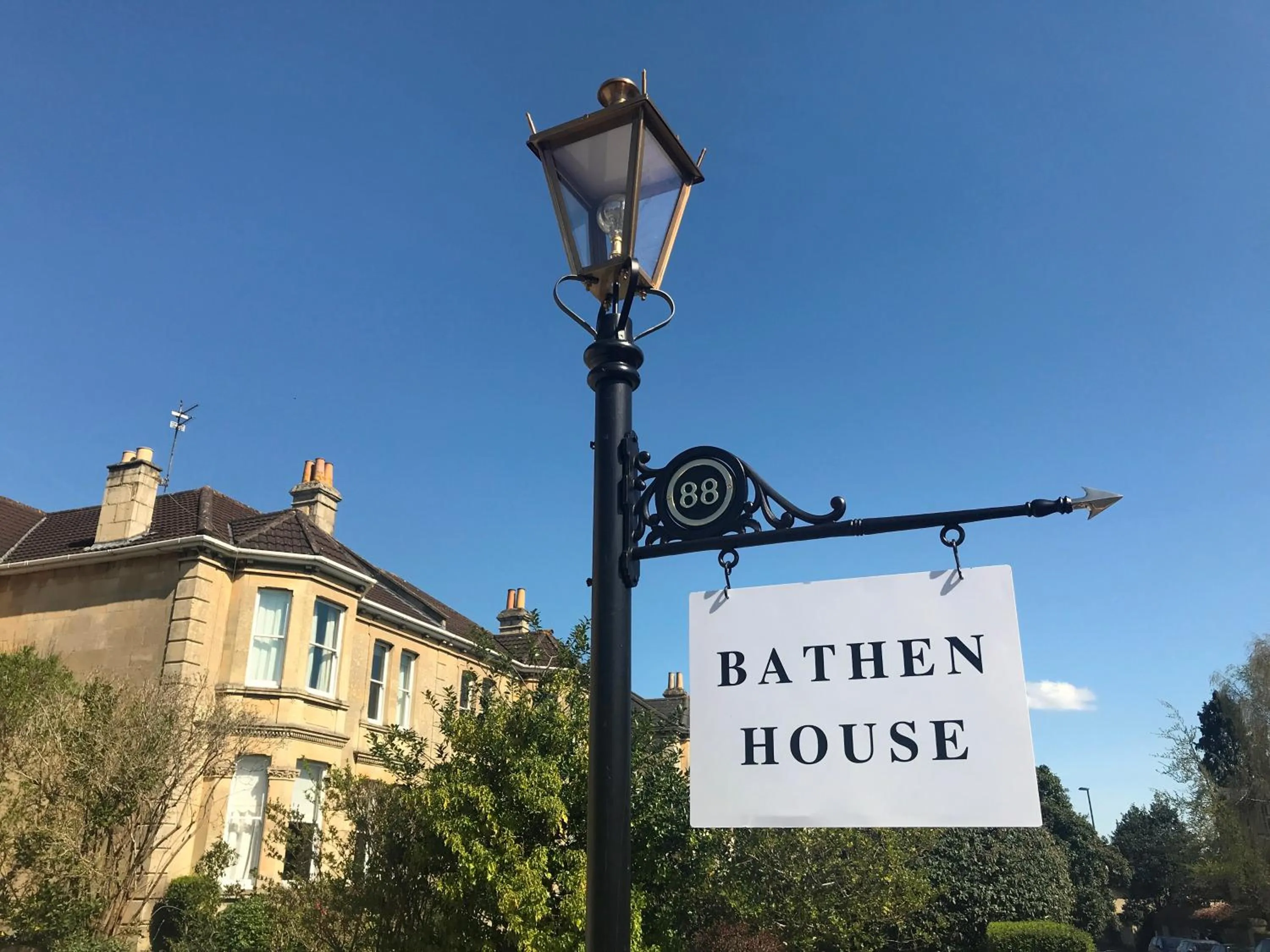 Facade/entrance in Bathen House Boutique Hotel