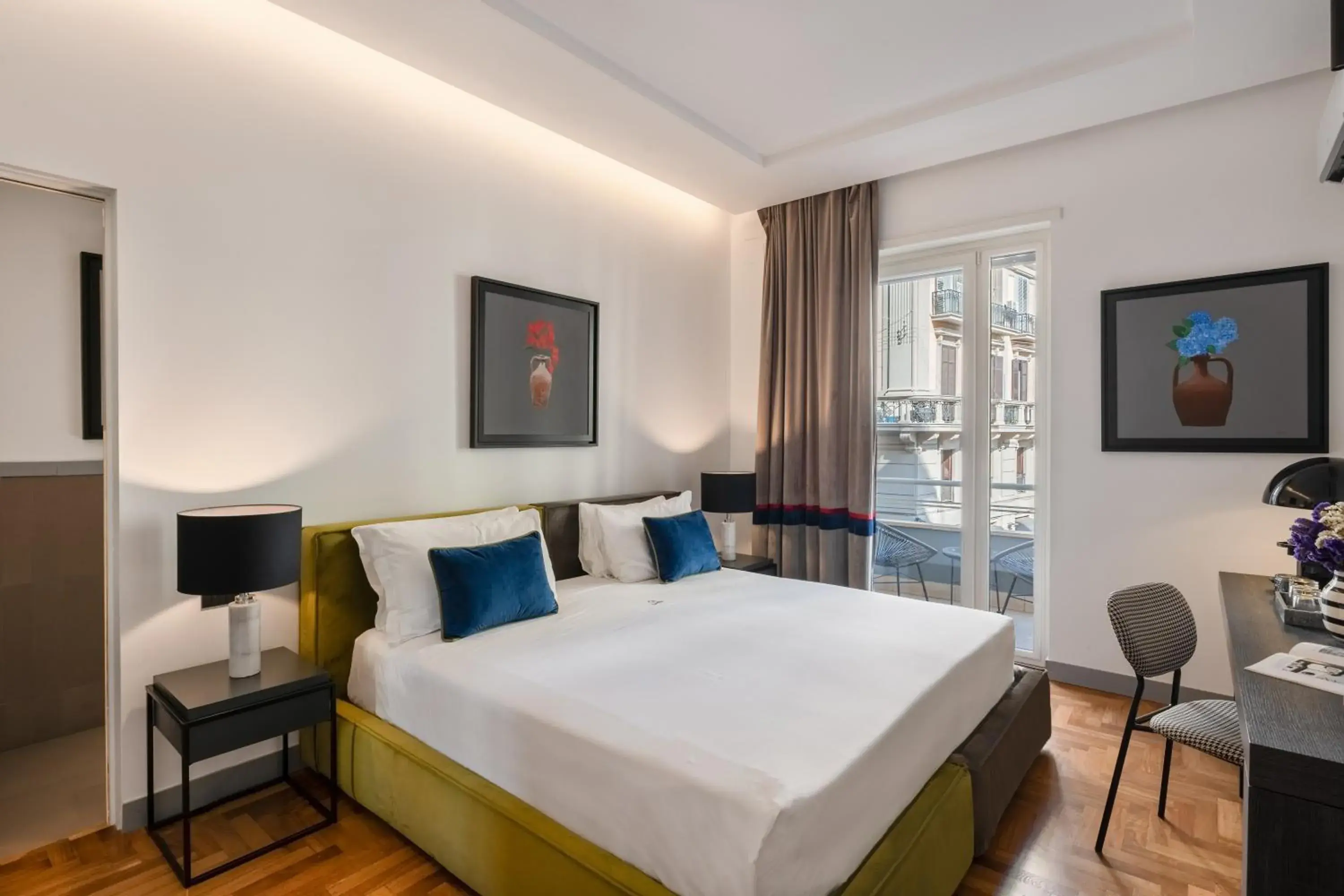 Deluxe double room with balcony – Via Santa Lucia 76 in Le Mummarelle Deluxe double room with balcony – Via Santa Lucia 76 in Le Mummarelle