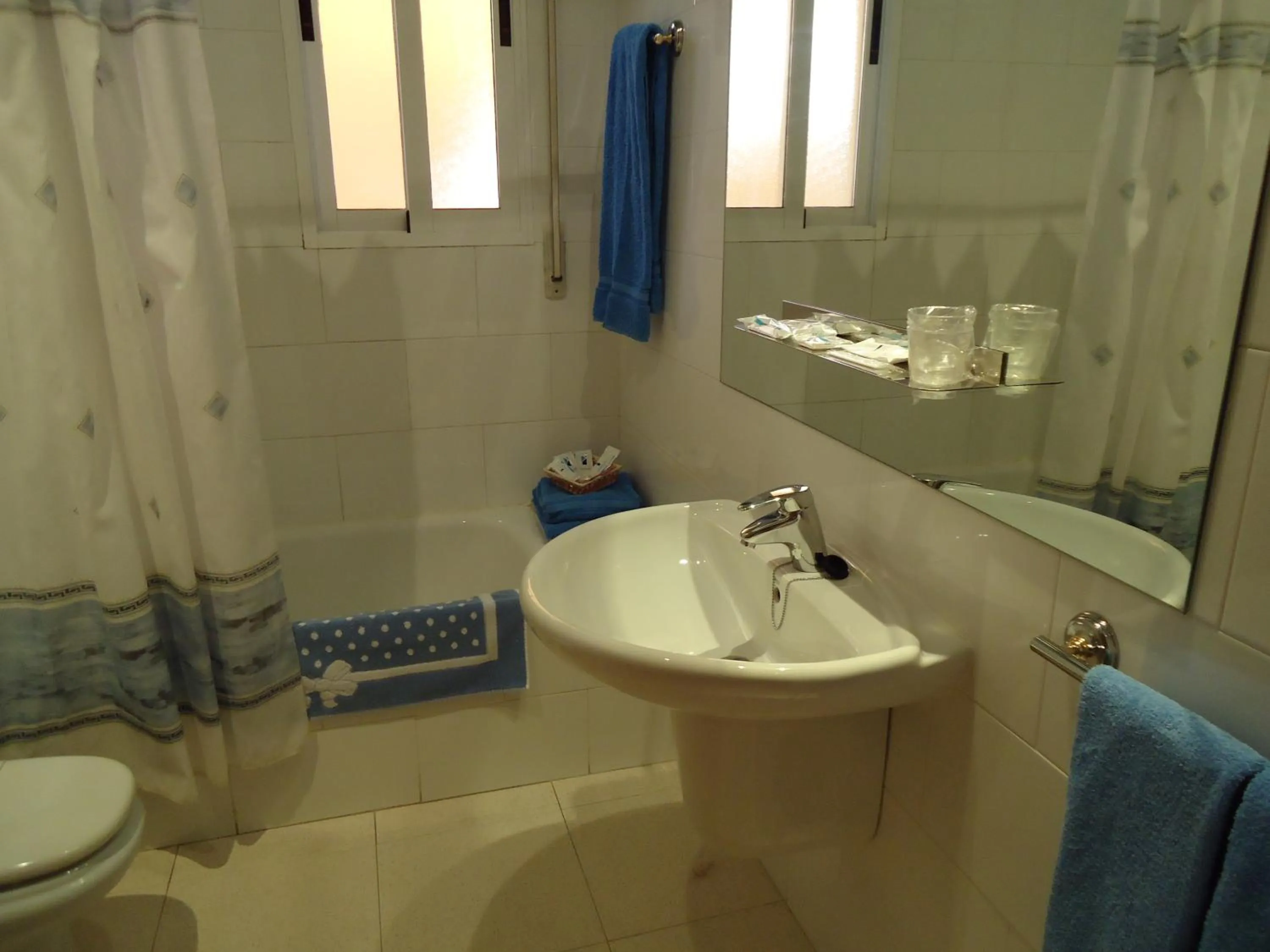 Bathroom in Hotel Mar Menor