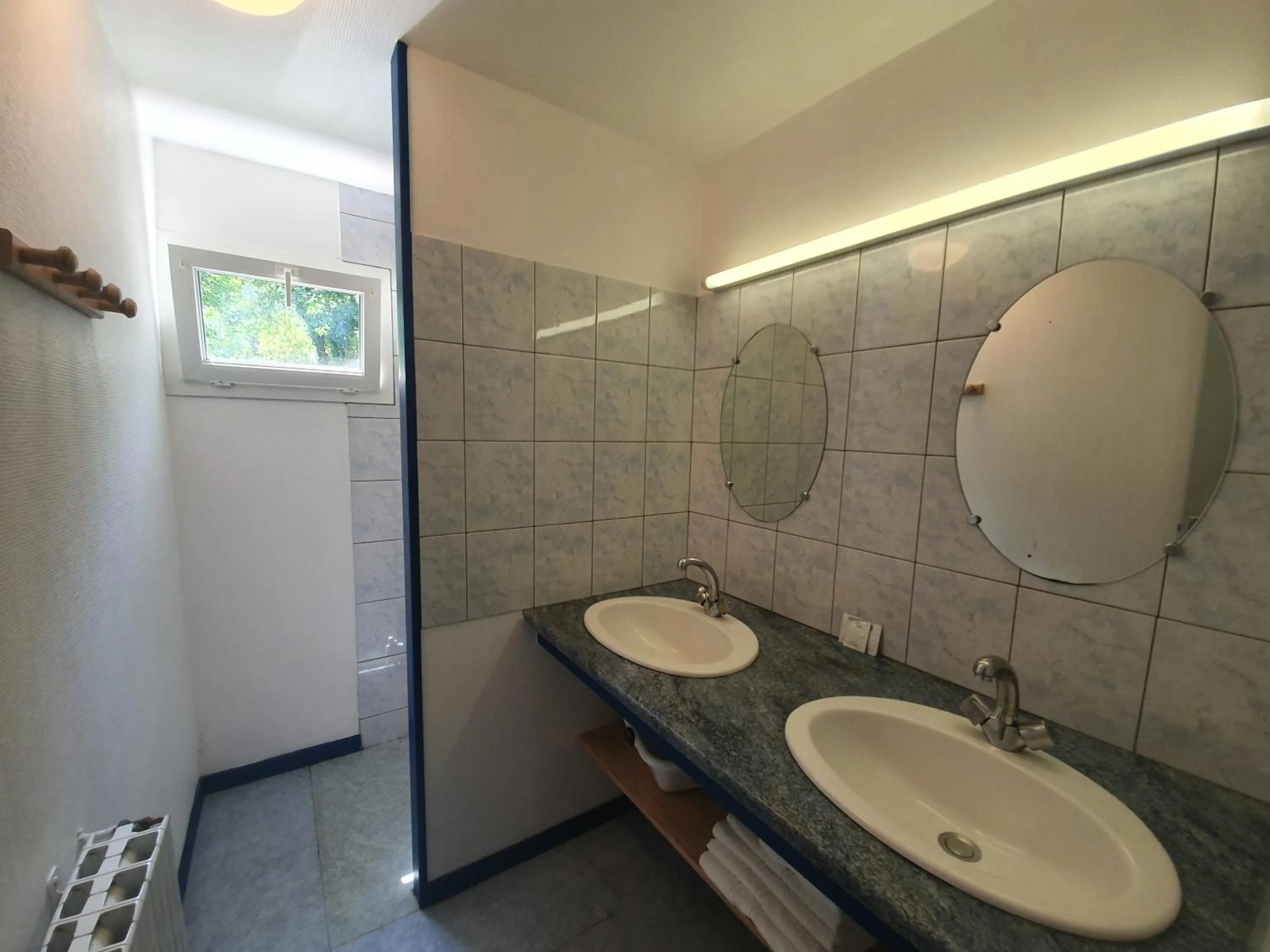 Bathroom in Appart Le Chili- Quartier thermal- Parc remarquable - Linge fourni