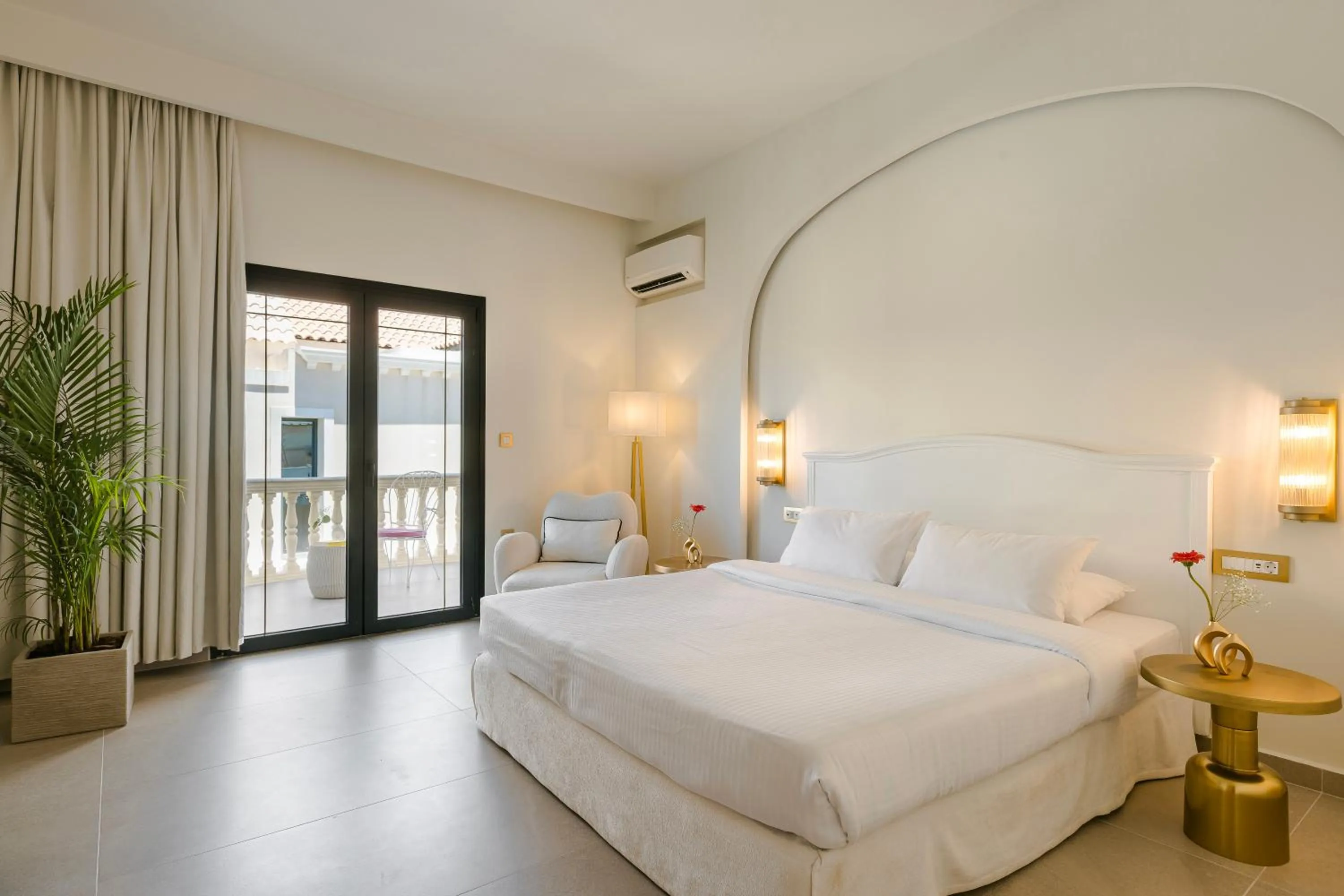 Bed in Alley Boutique Hotel and Spa