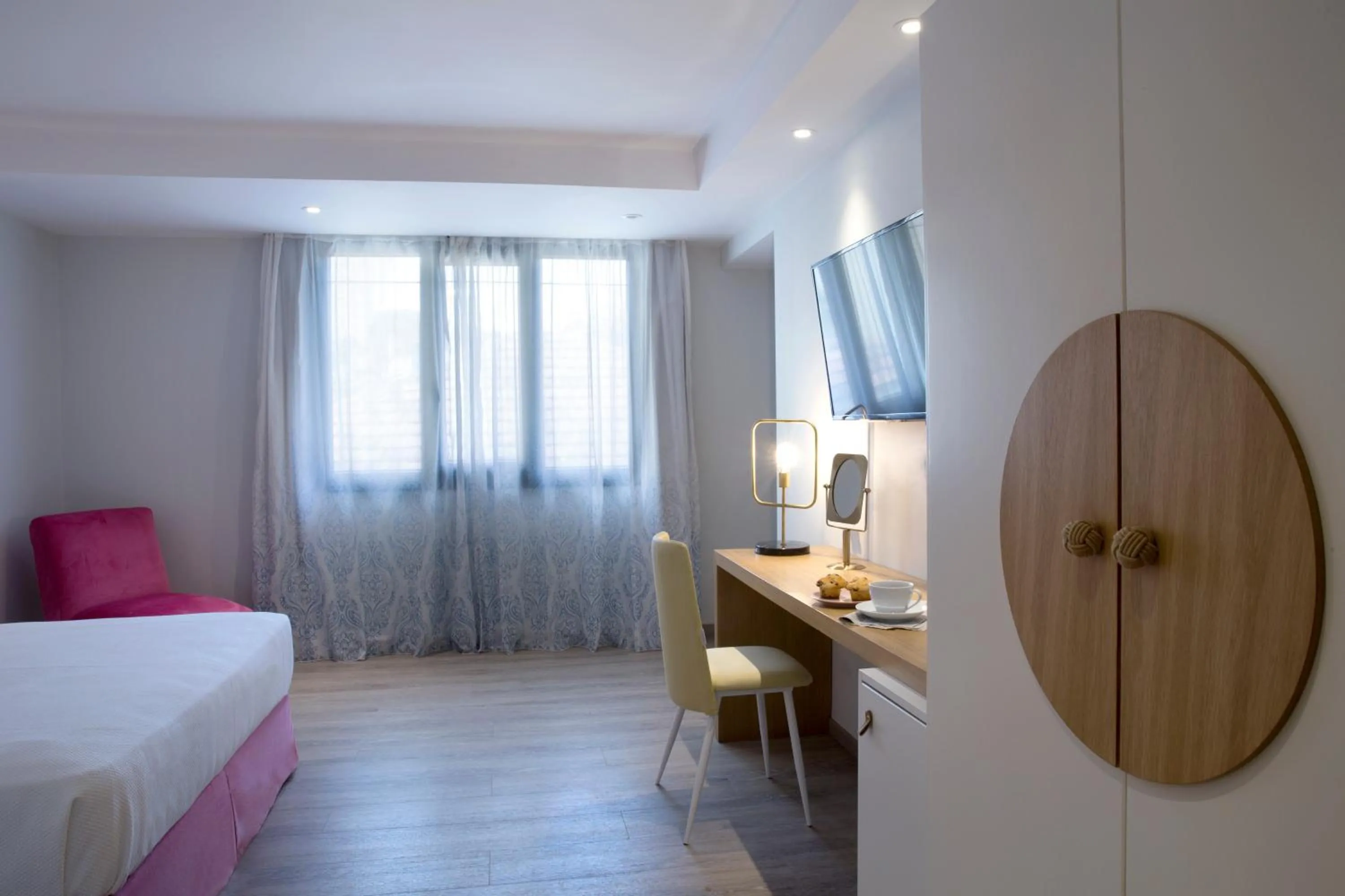 Bed in Alley Boutique Hotel and Spa