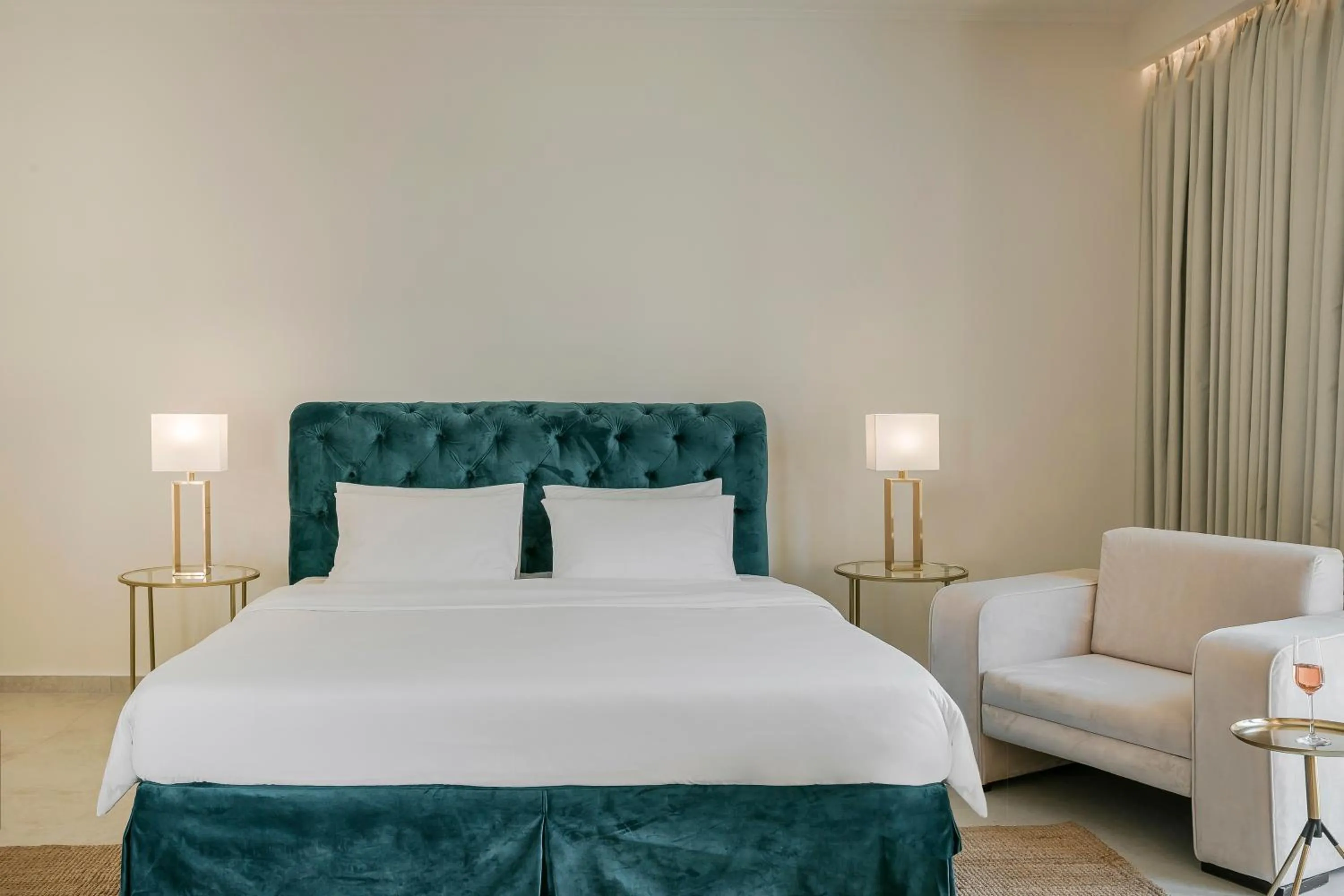 Bed in Alley Boutique Hotel and Spa