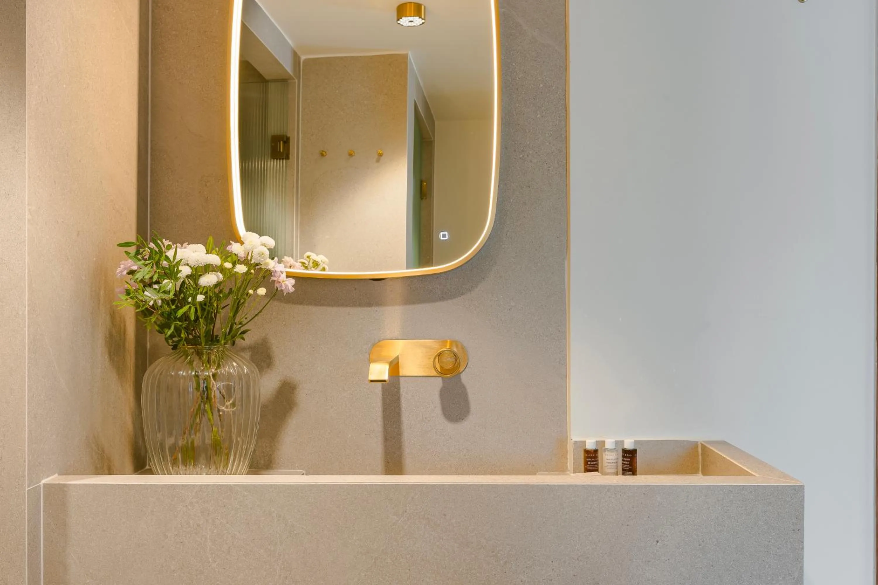 Alley Boutique Hotel and Spa