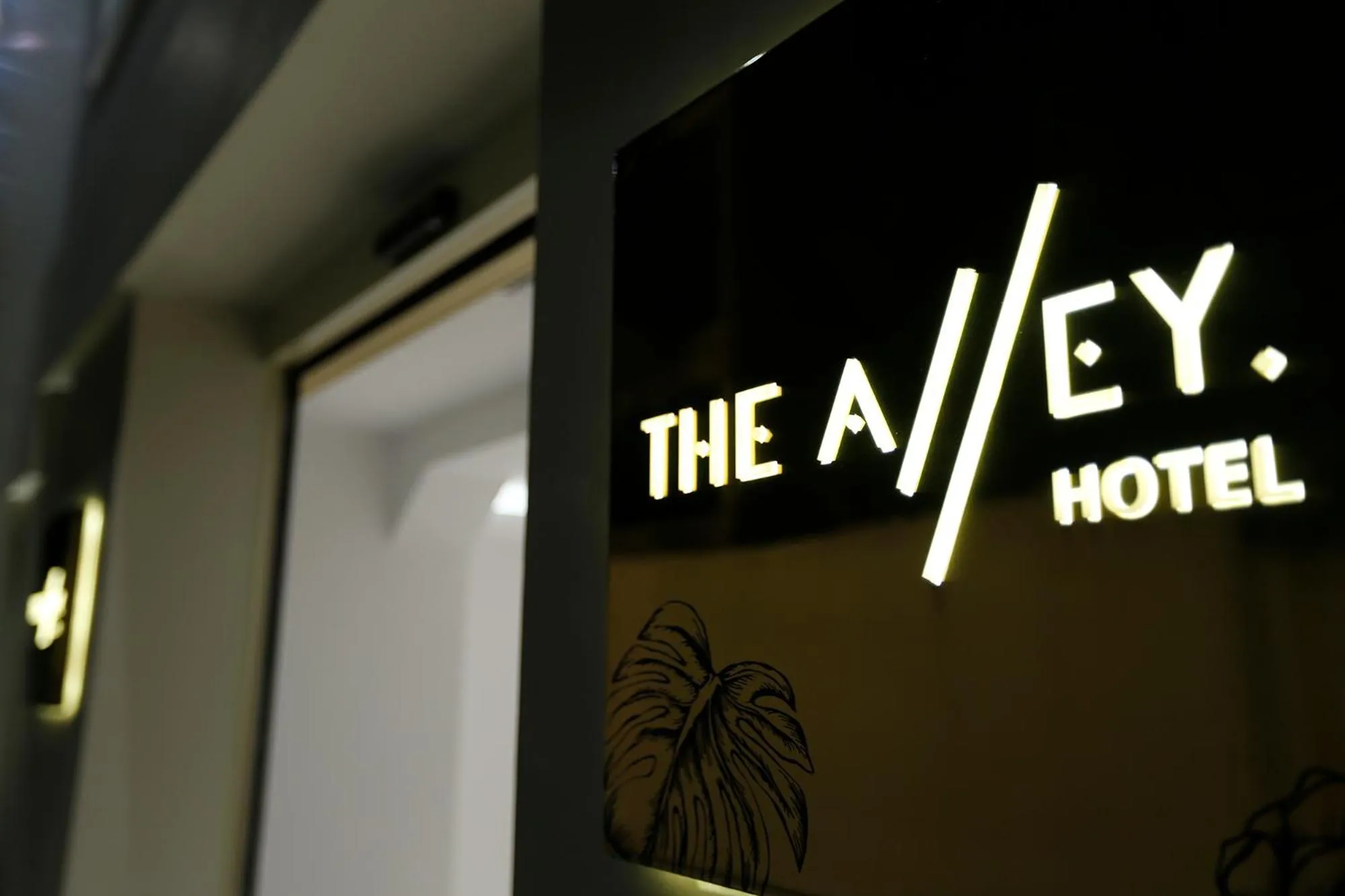 Alley Boutique Hotel and Spa