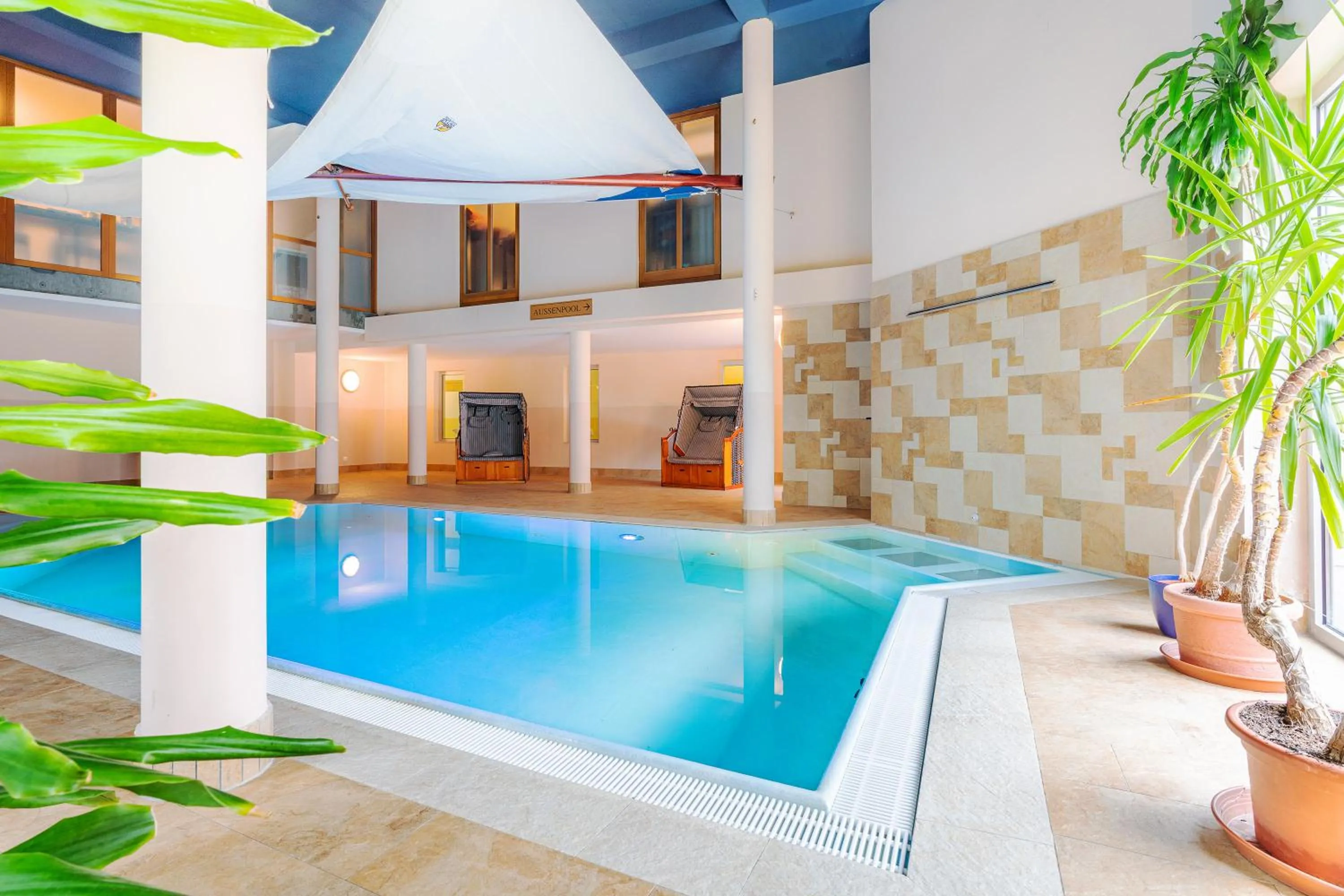 Swimming pool in SEETELHOTEL Nautic Usedom Hotel & Spa das Hotel für Wellness & Genuss auf Usedom